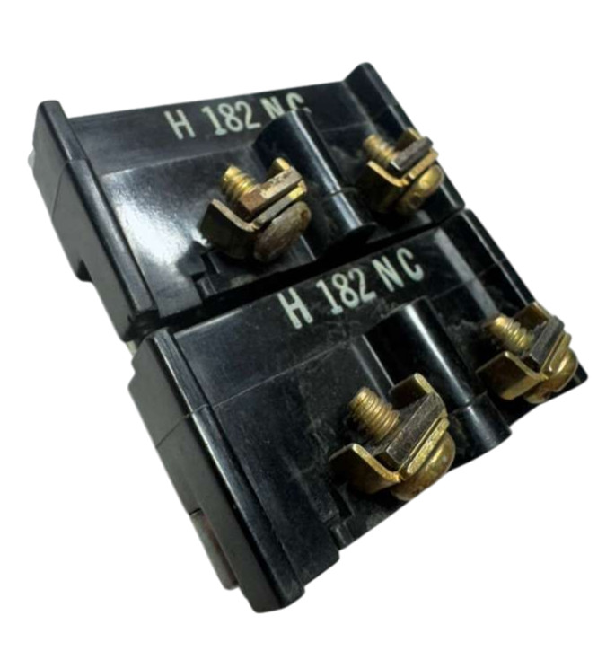 Eaton Cutler-Hammer E30KLA5 Contact Block, AC600V, DC250V, 2 N.C. E30-KLA5
