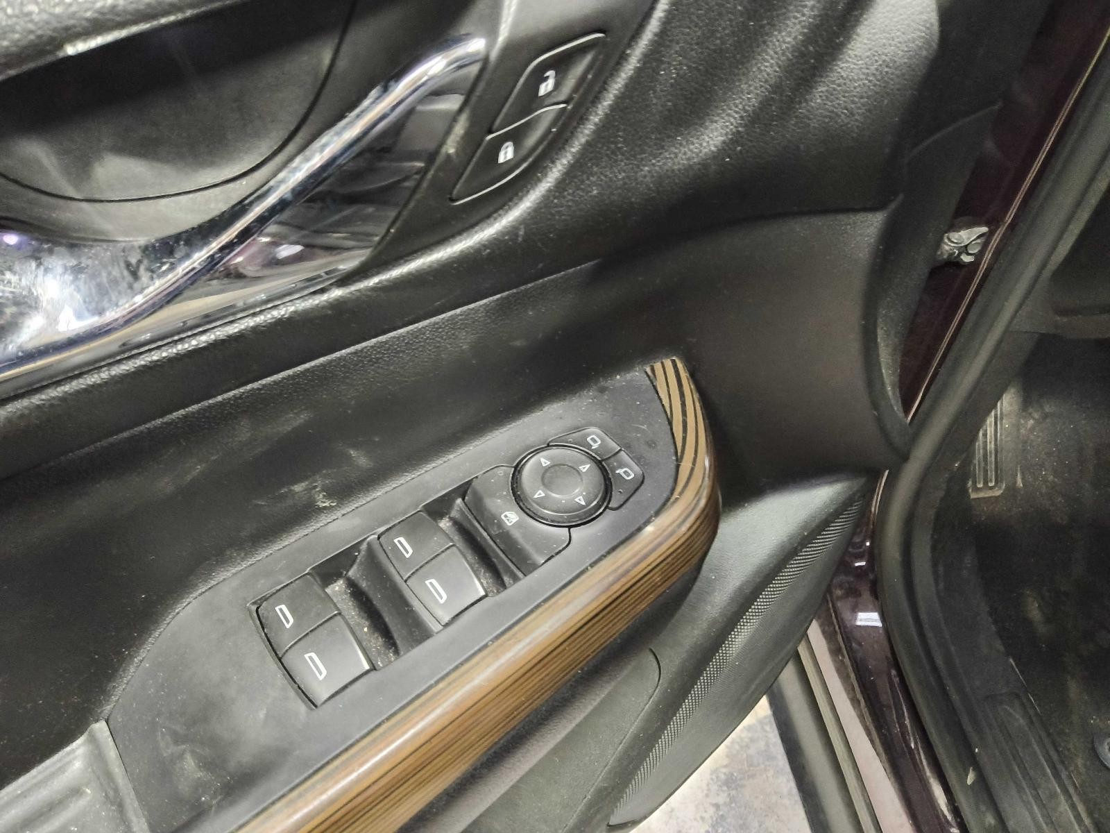 Used Battery Tray fits: 2017 Gmc Acadia Grade A