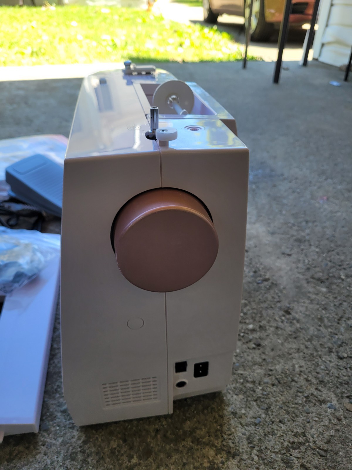 EverSewn Celine Computerized Sewing Machine -Professionally Serviced and Ready!