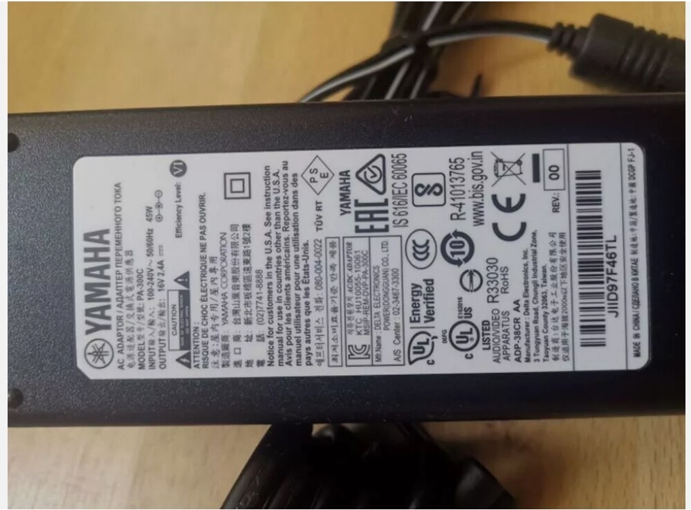1PC FOR PSR-S550 S650 S670 S970 S975 SX900 16V 2.4A 45W PA-300C Power Adapter