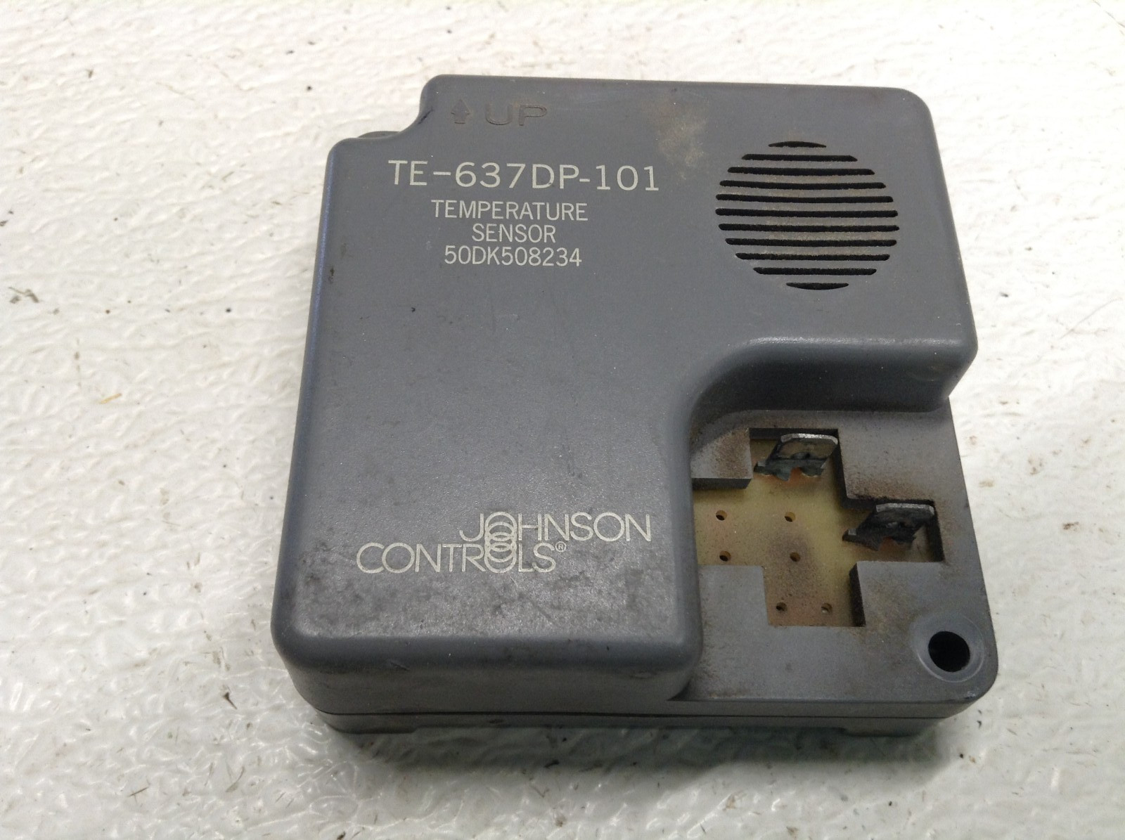 JOHNSON CONTROLS TE-637DP-101 TEMPERATURE SENSOR