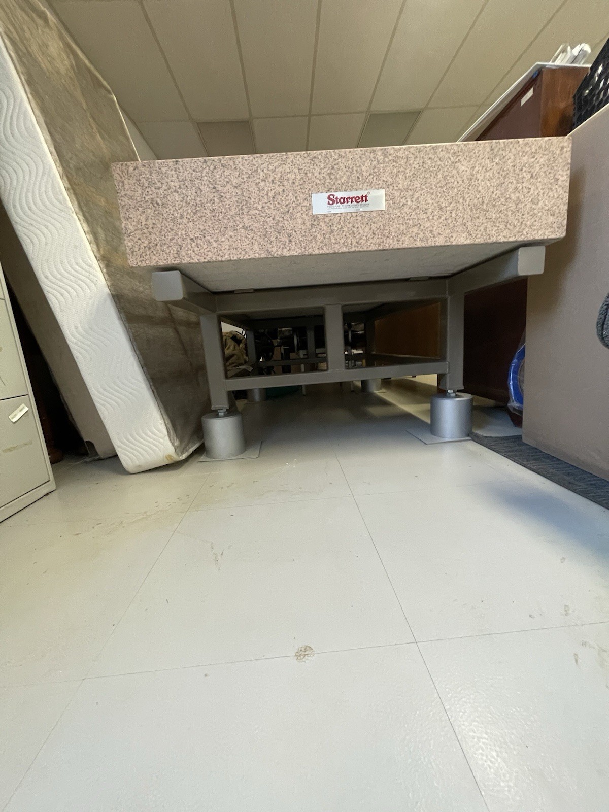 Starrett Grade B Anti-Vibration Granite inspection table