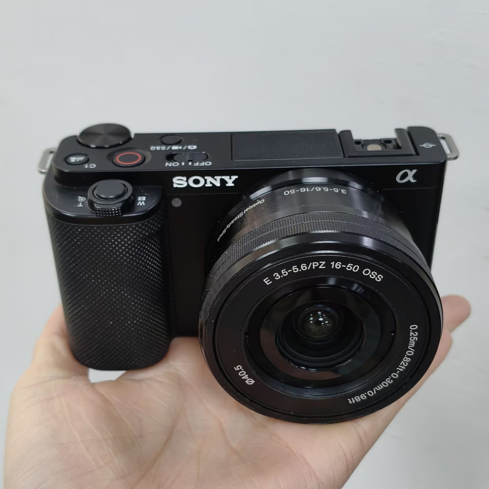 Sony ZV-E10 24.2MP 4K Video Mirrorless Digital Camera w/ 16-50mm Lens Kits