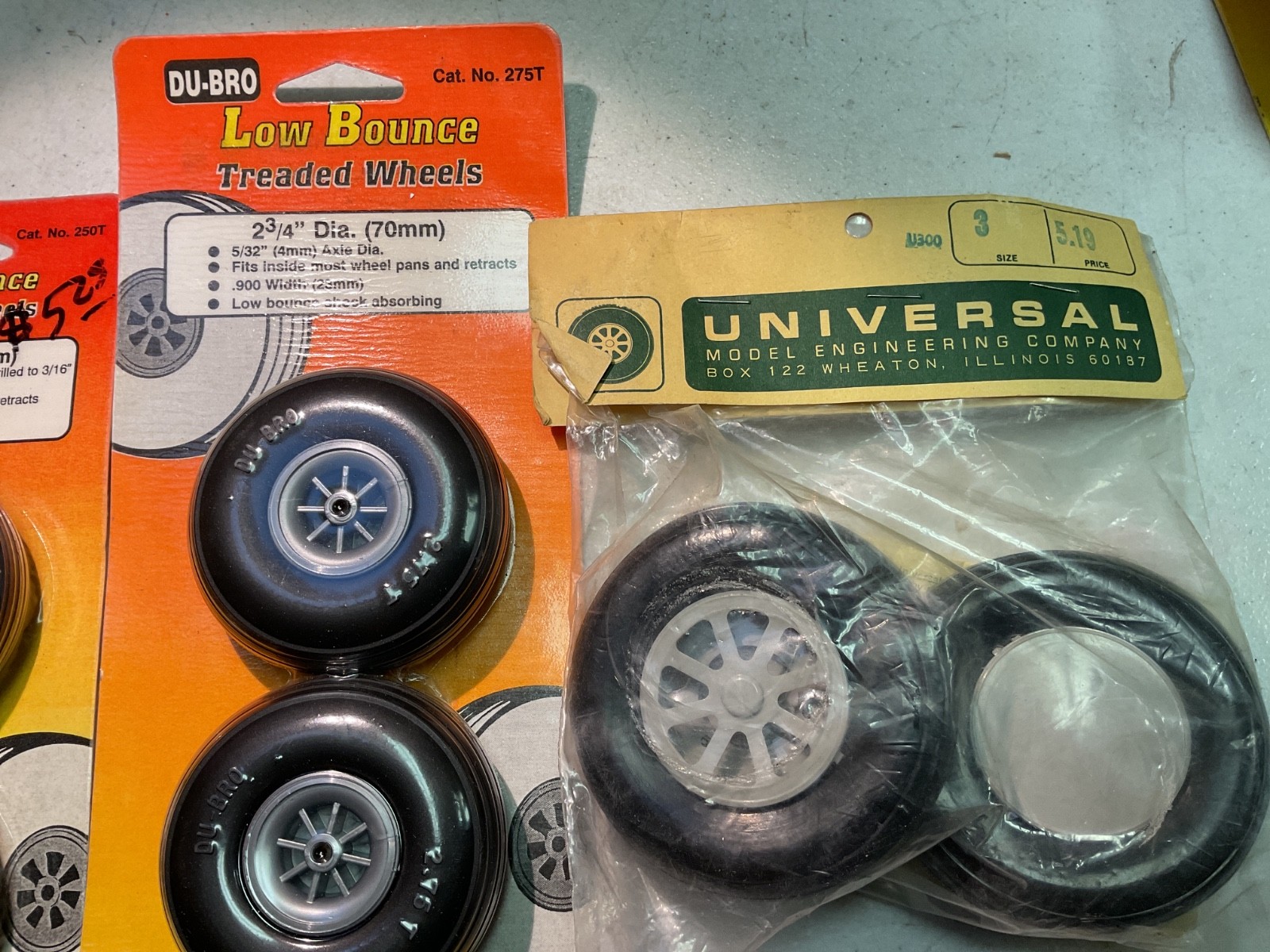 DuBro / Dave Brown / Universal 2”, 2 1/4”, 2 1/2”, 2 3/4”, 3” Wheels