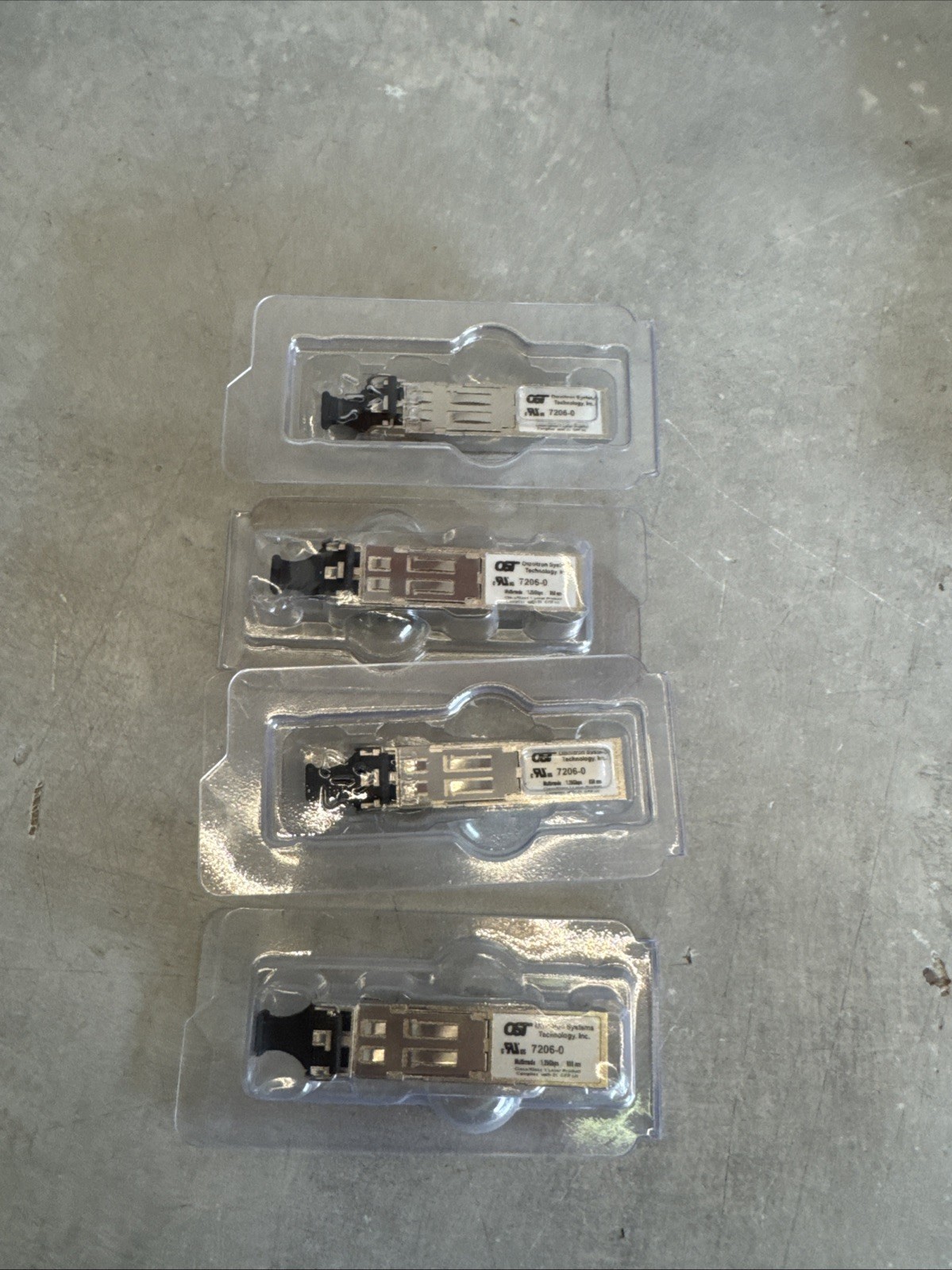 Lot of 4 - Omnitron Systems 1.25Gbps/Single-Mode Fiber/ 850nm Transceiver 7206-0