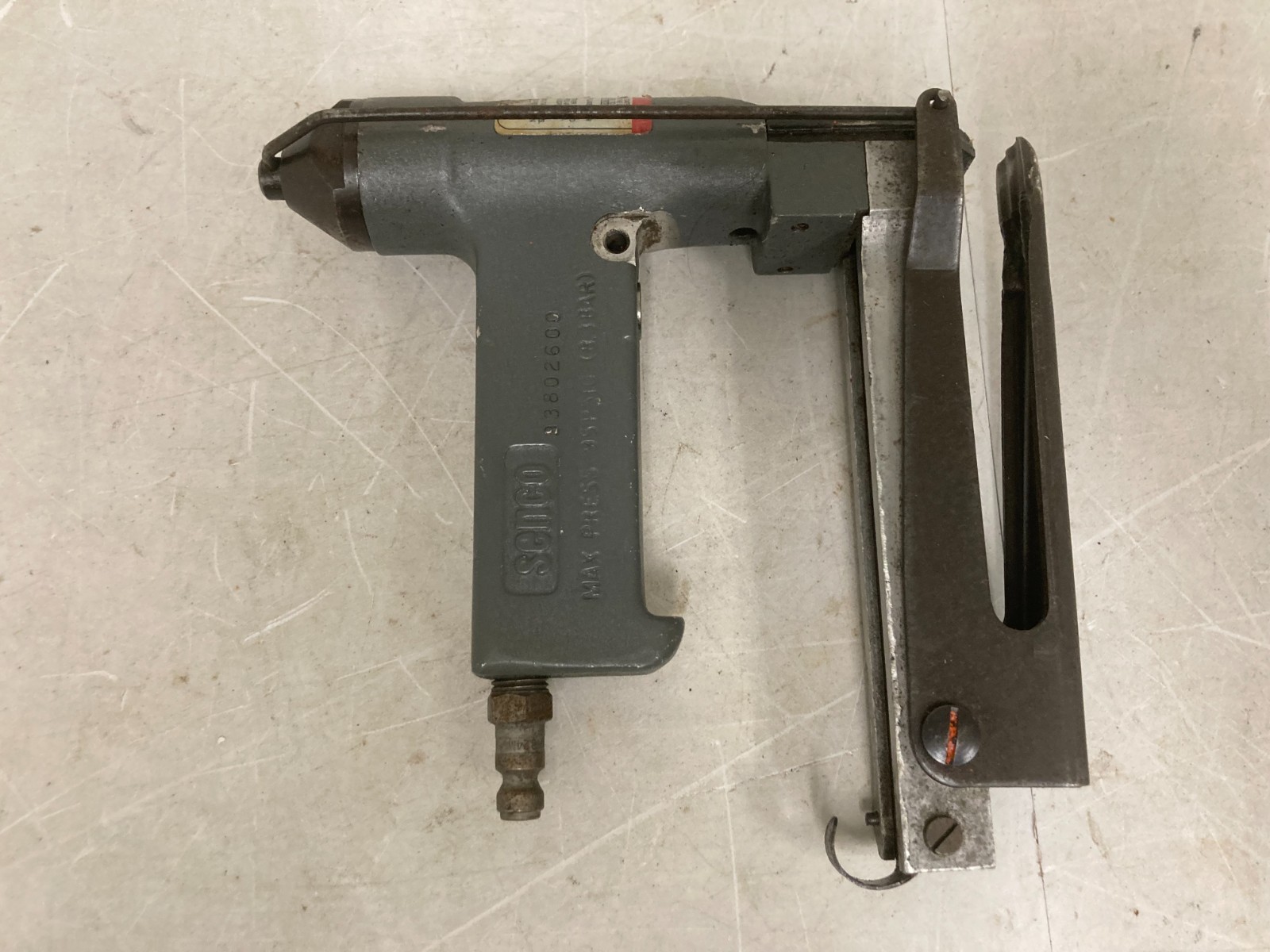SENCO LONG PLIER STAPLER MODEL F CARTON CLOSING GUN #1