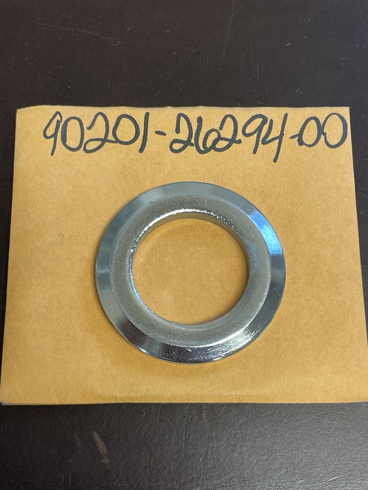 1 NOS Genuine YAMAHA CROWN NUT WASHER OEM 90201-26294, TX650, XS1, XS1B, XS2 NEW