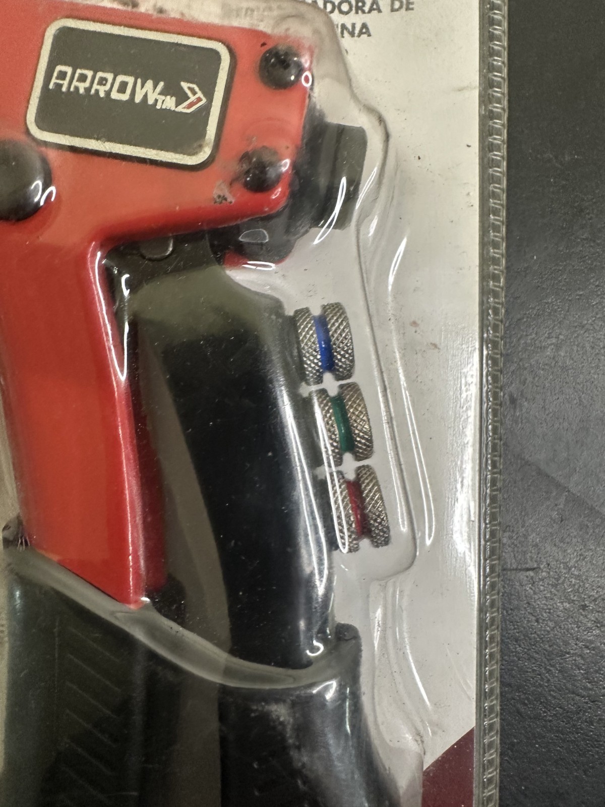 Arrow One Handed Riveter Tool Quick Change Color Coded Rivet Heads