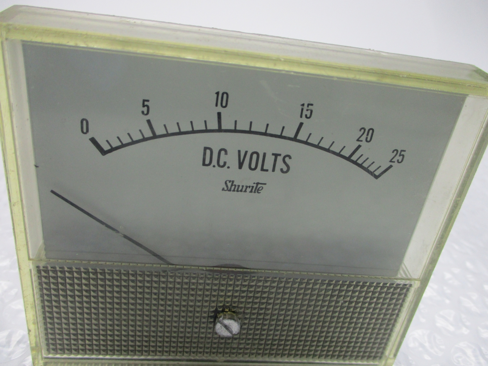 SHURITE GAUGE 0-25 VOLTS NSNP