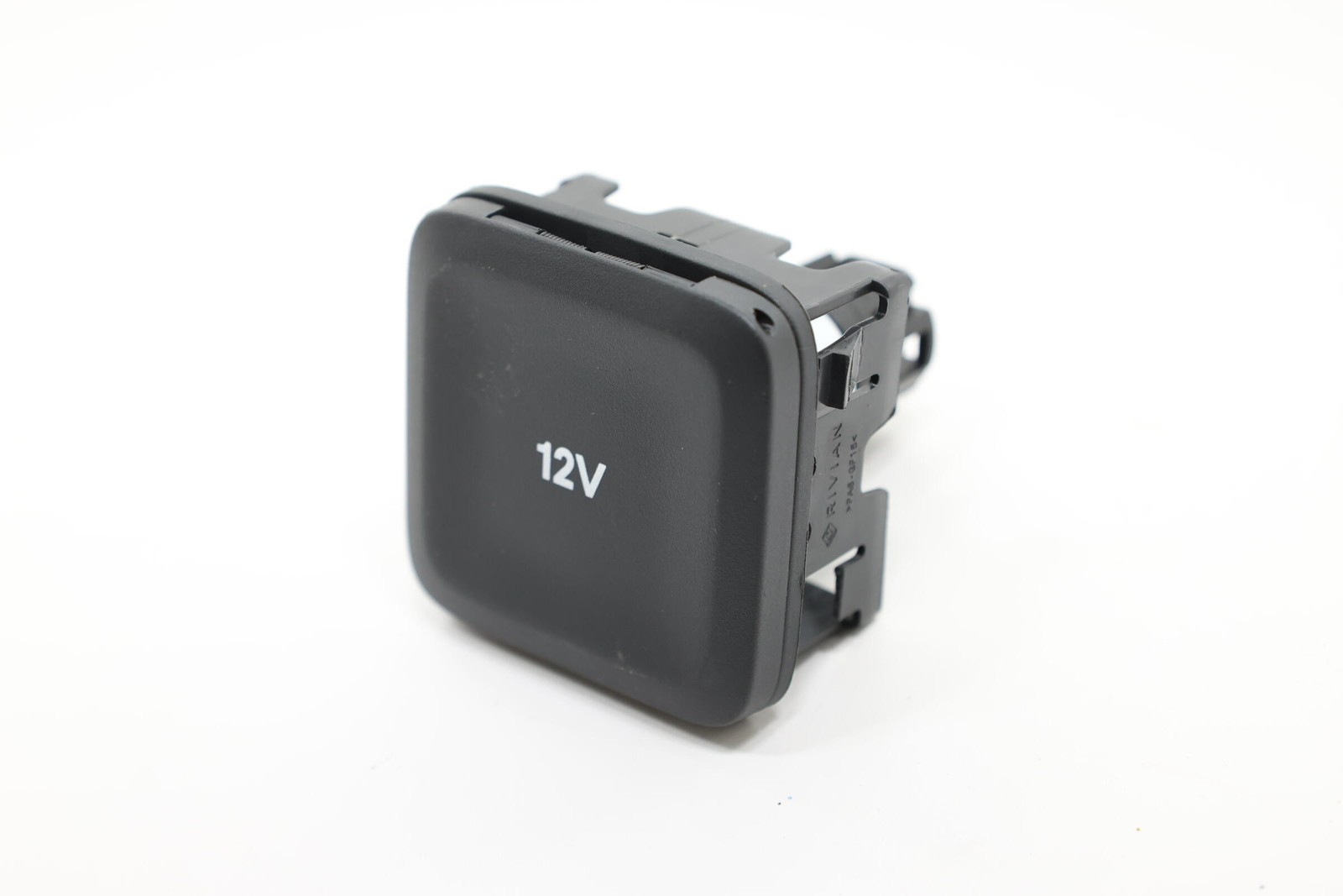 2022 - 2025 RIVIAN R1T REAR CARGO GEAR TUNNEL POWER OUTLET 12V OEM PT00082872C