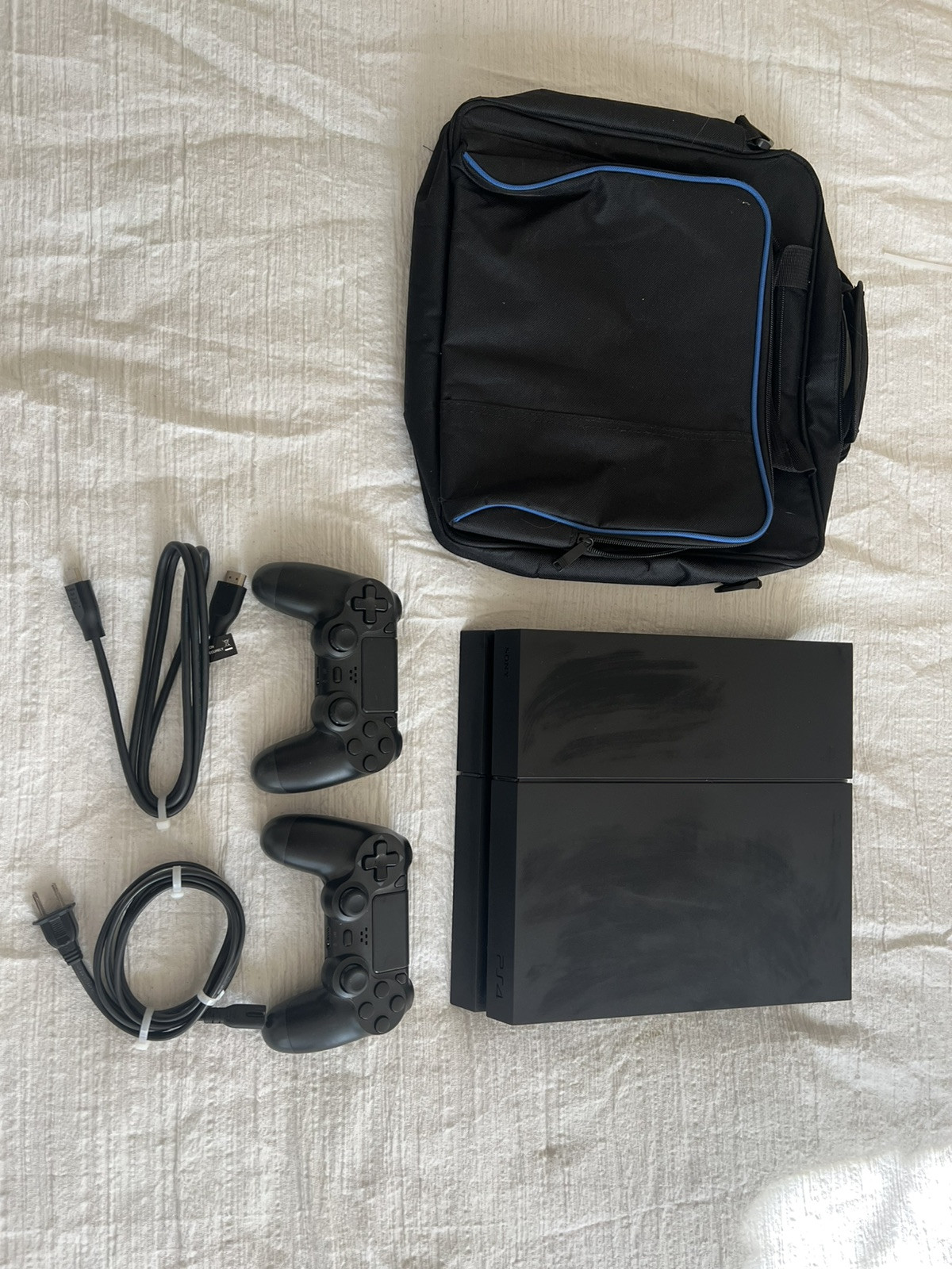 Sony PlayStation 4 500 GB - Black - Used, Great Condition
