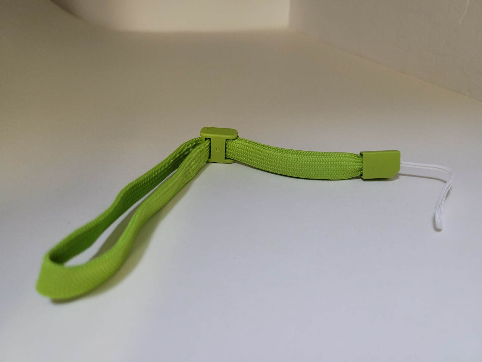 FOUR (4) NEW Green Authentic Original OEM Nintendo Wii Remote Wrist Straps