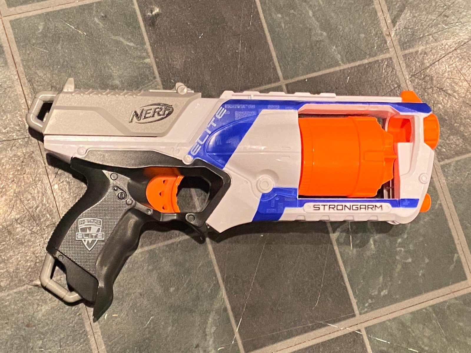 2011 Nerf N Strike Elite Strongarm *Pre-Owned/Nice/Working* ff1