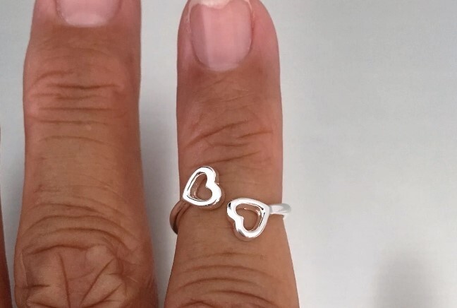 White Gold Plated Womens Double Heart Adjustable Toe Ring Solid Metal 925 Silver