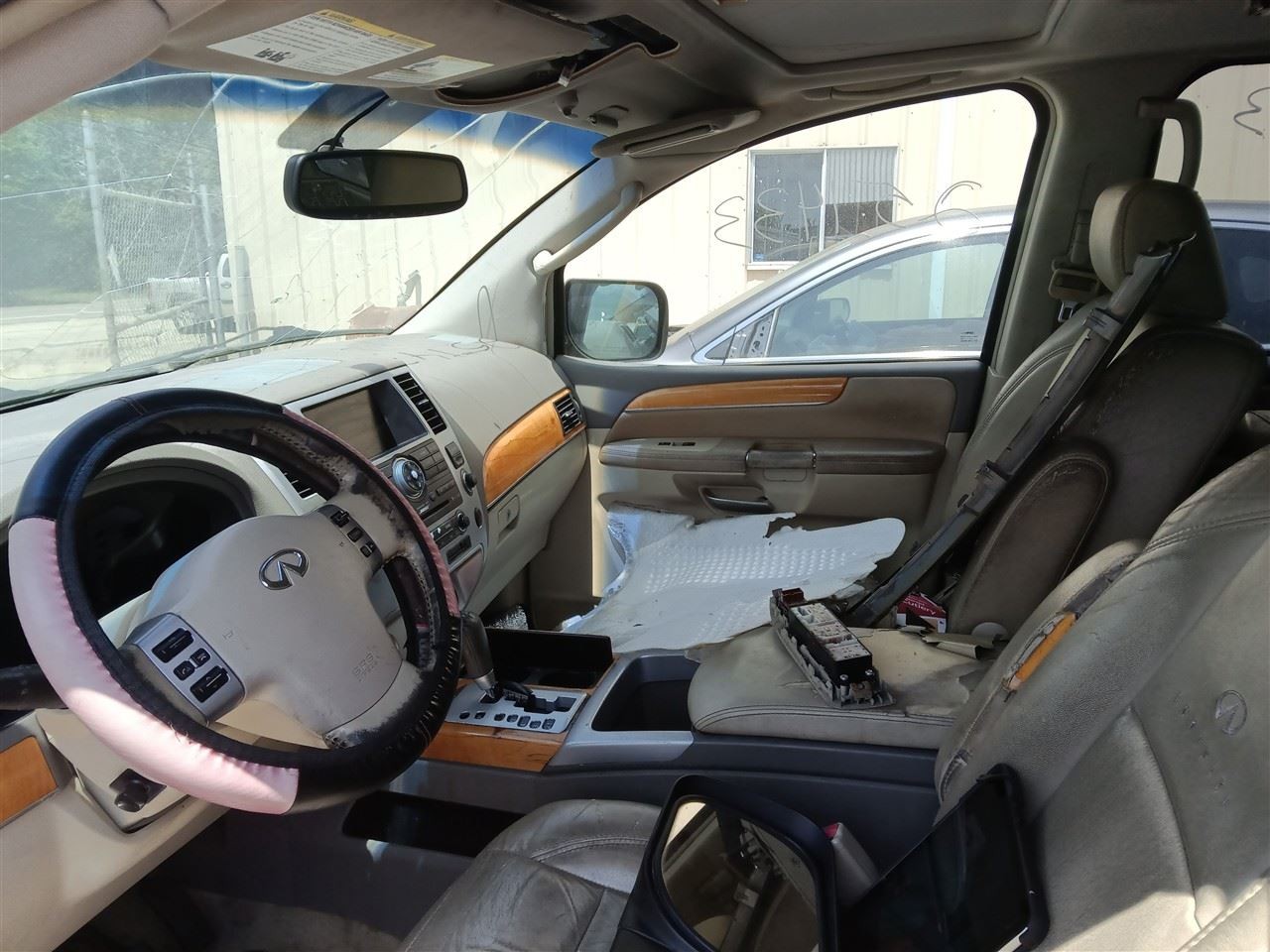 QX56 2009 Fuse Box Cabin 43654