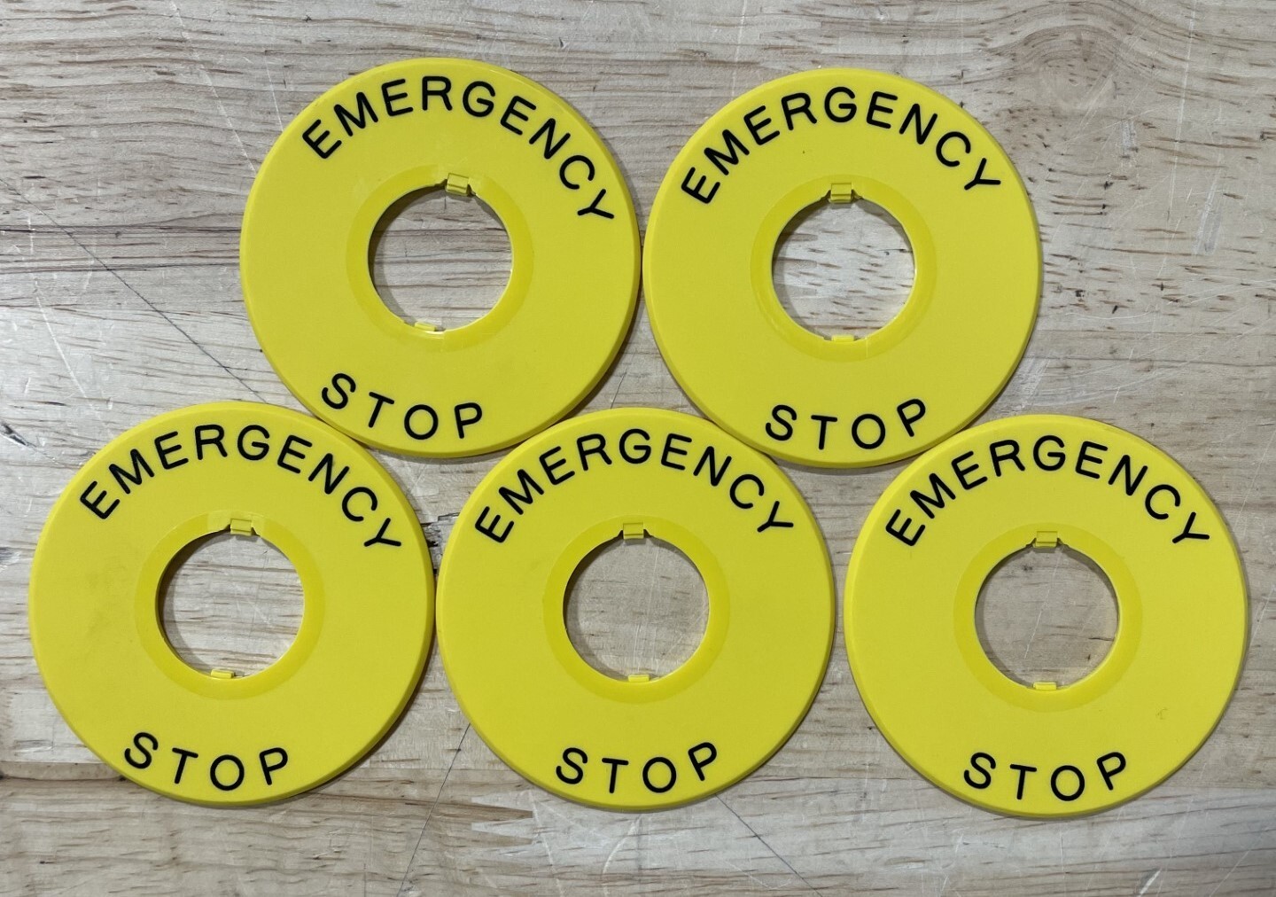 IDEC HWAV-27 Pushbutton Nameplate, E-Stop Switch, 22mm, Yellow - Lot of 5