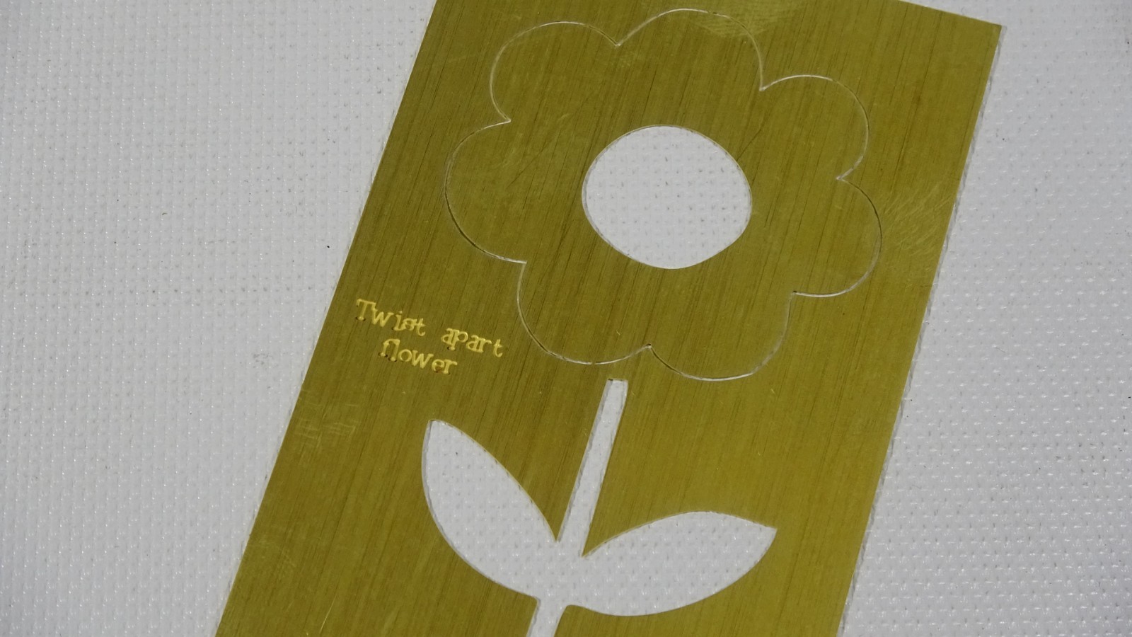 Flower Twist Apart Lasting Impressions Stencil Template - 2004