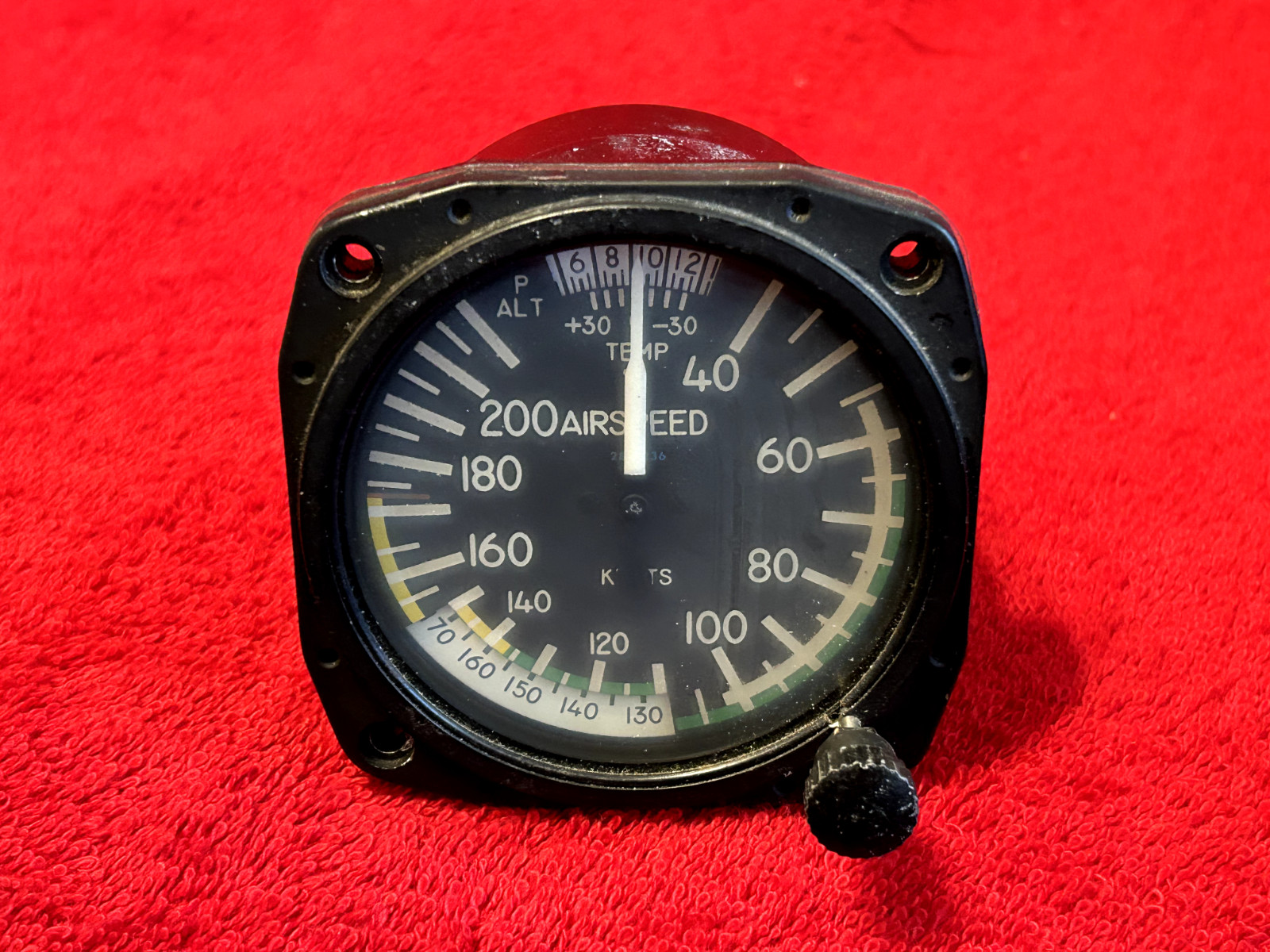 UNITED INSTRUMENTS TRUE AIRSPEED INDICATOR P/N 8125 CODE B.350