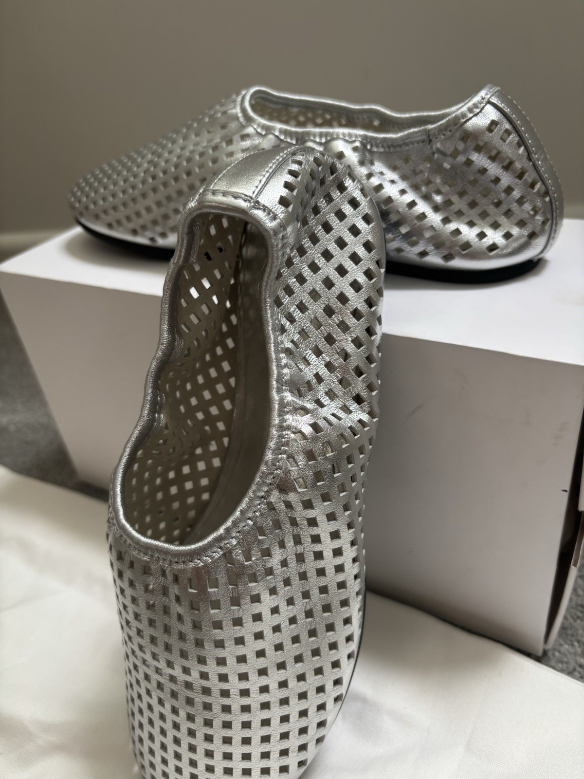 St Agni Perforated Ballet Flat NEW Size 37 AU 6 US 6 UK 4 Silver Designer