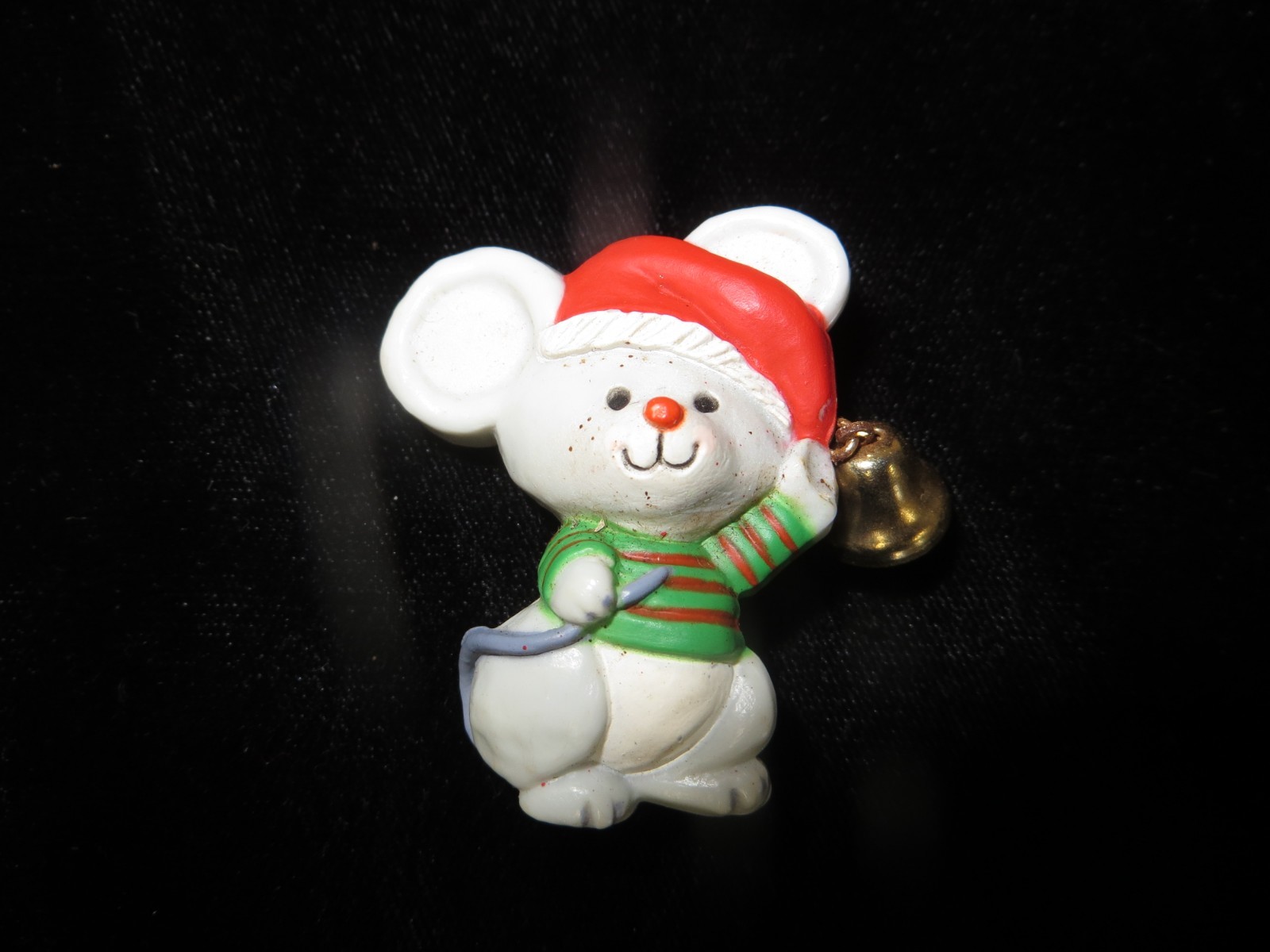 Vintage Hallmark Christmas Lapel Pin - Mouse Bell Ringer