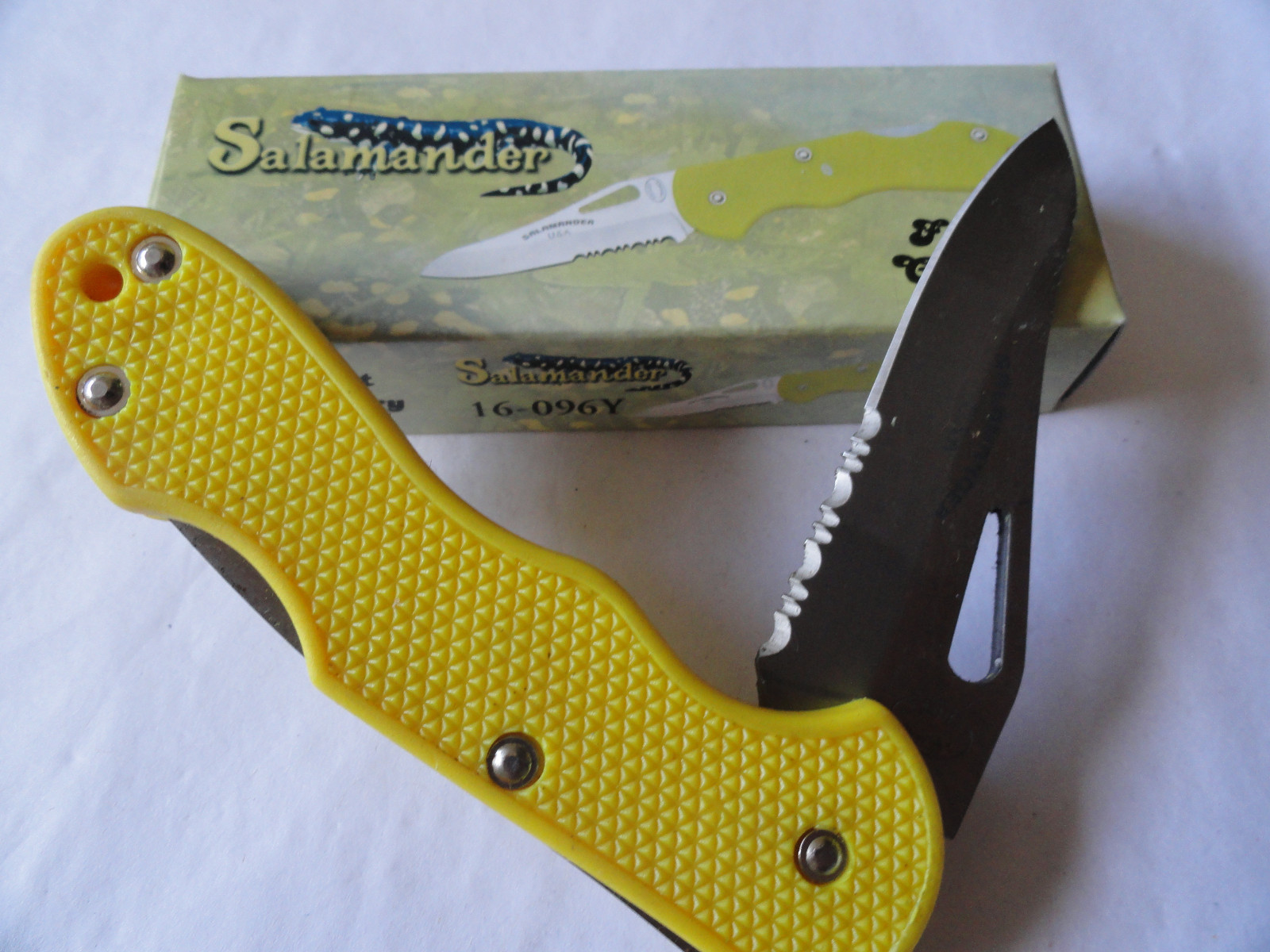 “Salamander Tactical” Pocket Knife StainlessSteel Blade