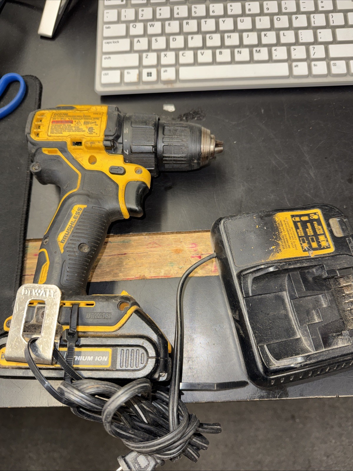 Dewalt DCD708 1/2” Drill Driver With Battery And Charger Tested And Working