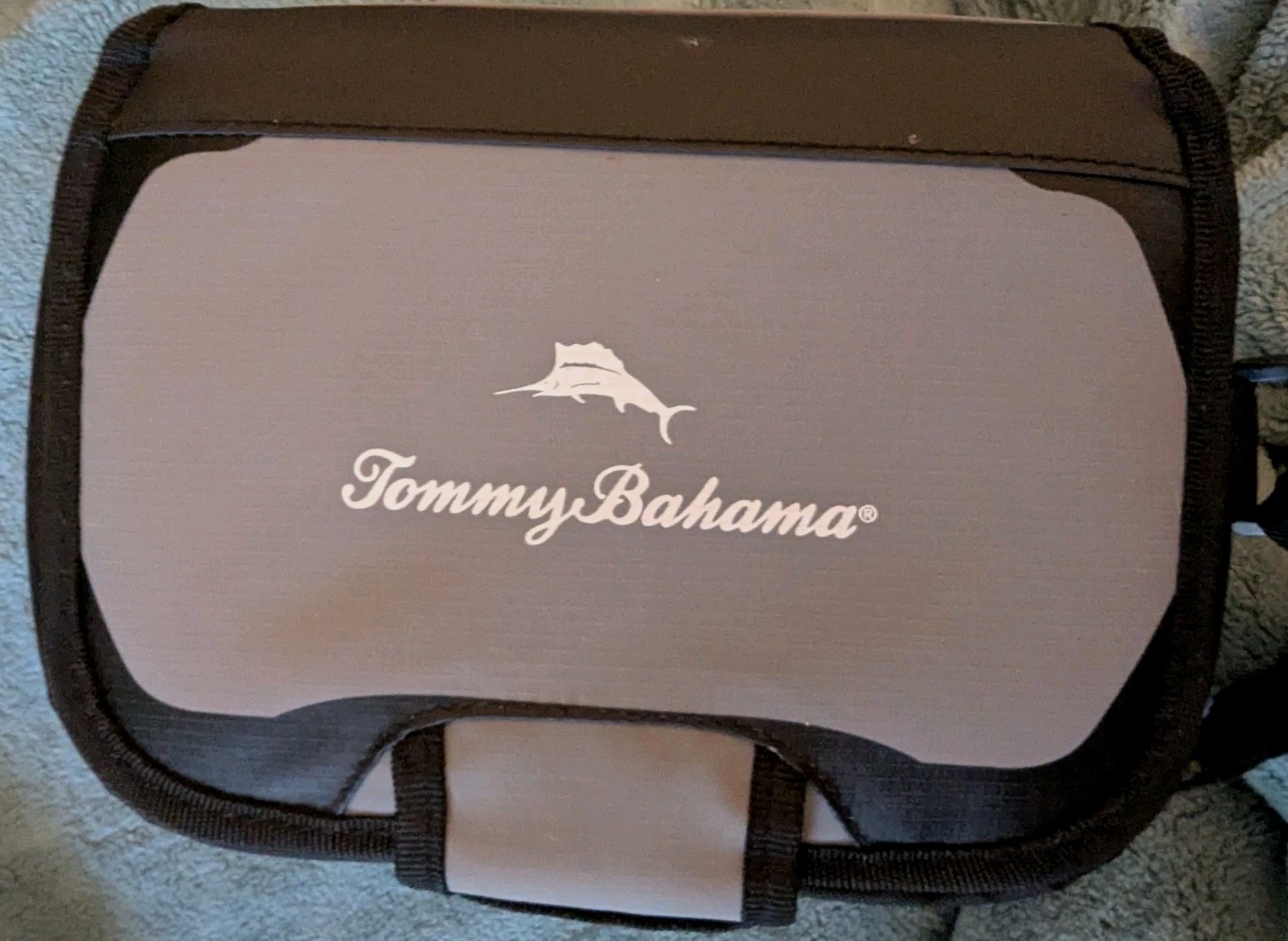 TOMMY BAHAMA Zipperless Cooler Shoulder Lunch Bag Black And Gray ***SEE NOTE