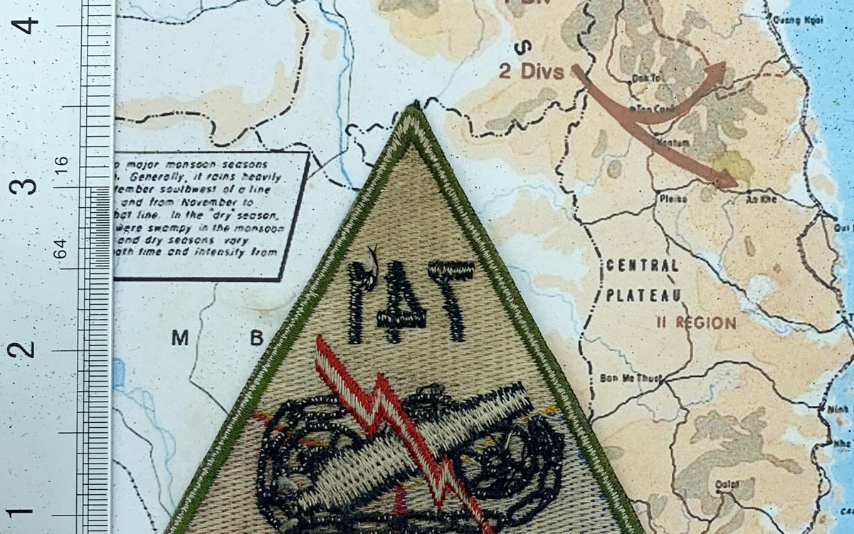 Patch ,US Army Armored 741 Tank Battalion Triangle patch Division Corps , z