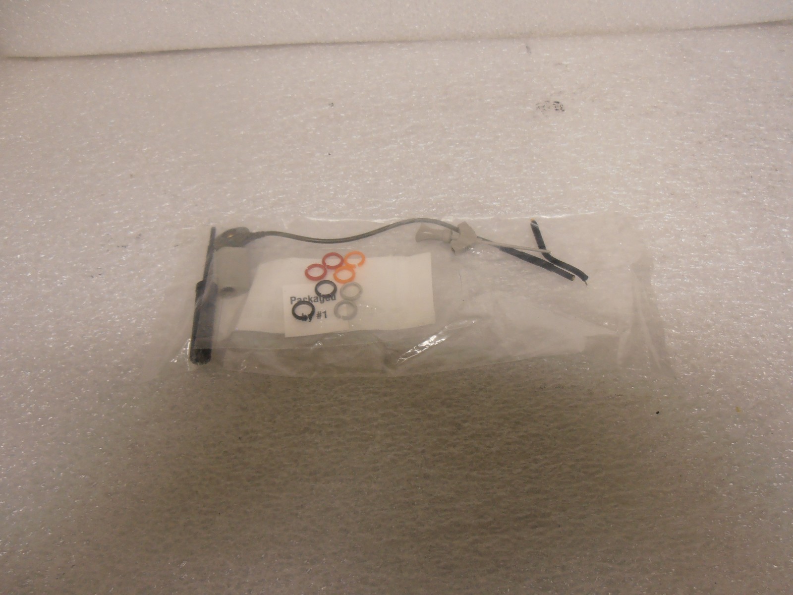 Tektronix 020195600 Scope Probe Accessories Kit - Sealed Bag 02-01956-00 Tek