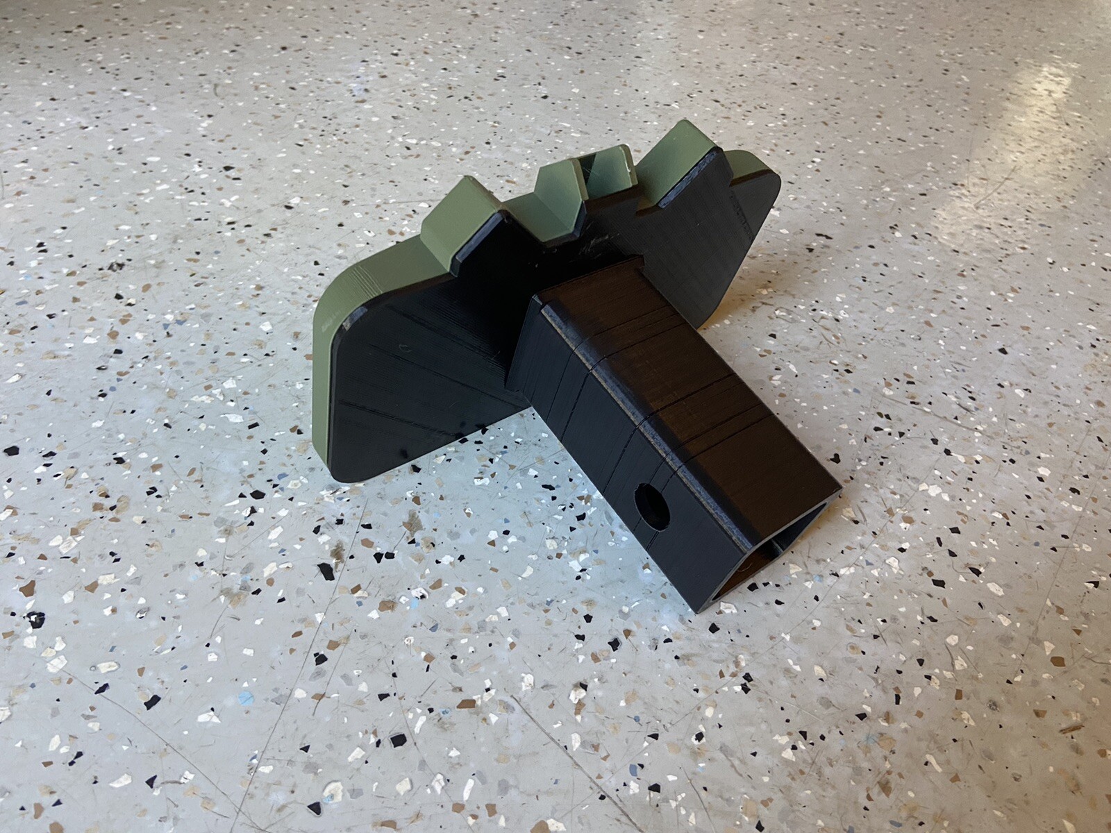 Claymore Model Towhitch Cover