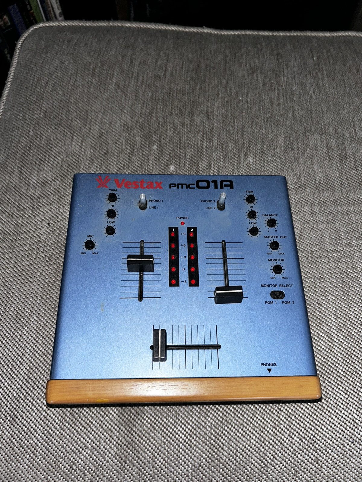 Vestax PMC-01A DJ Mixer  PMC01A