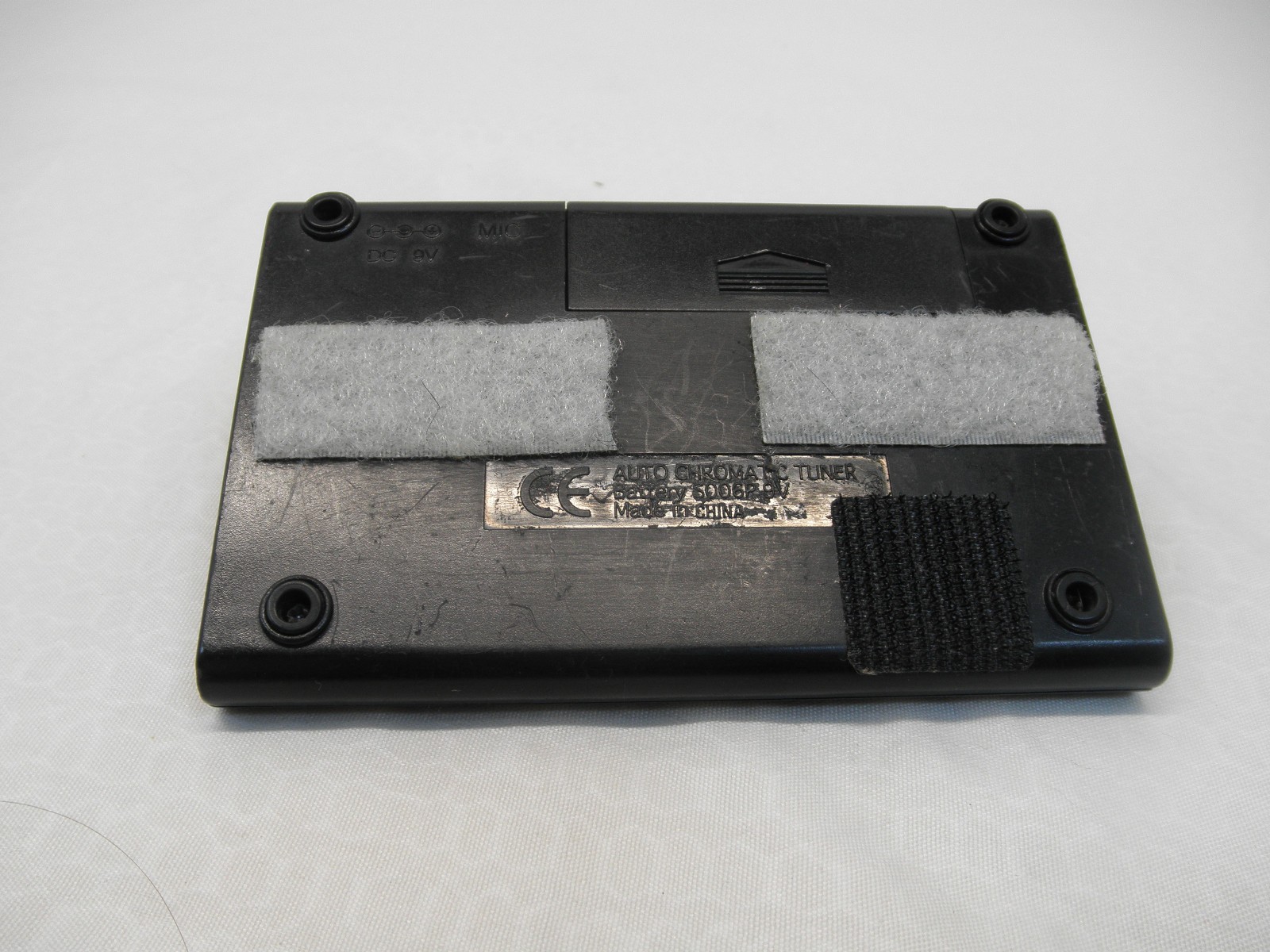 Fender ST-1 Stage Tuner in Black - Powers On