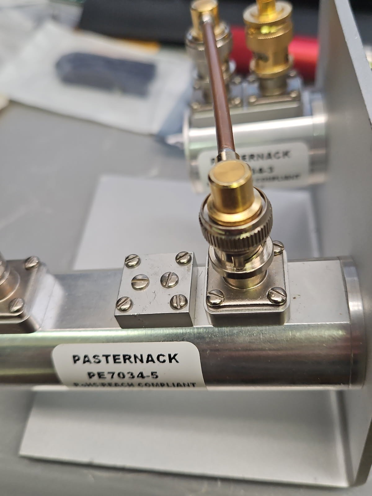 Pasternack PE7033   bench-mount dual rotary step attenuator