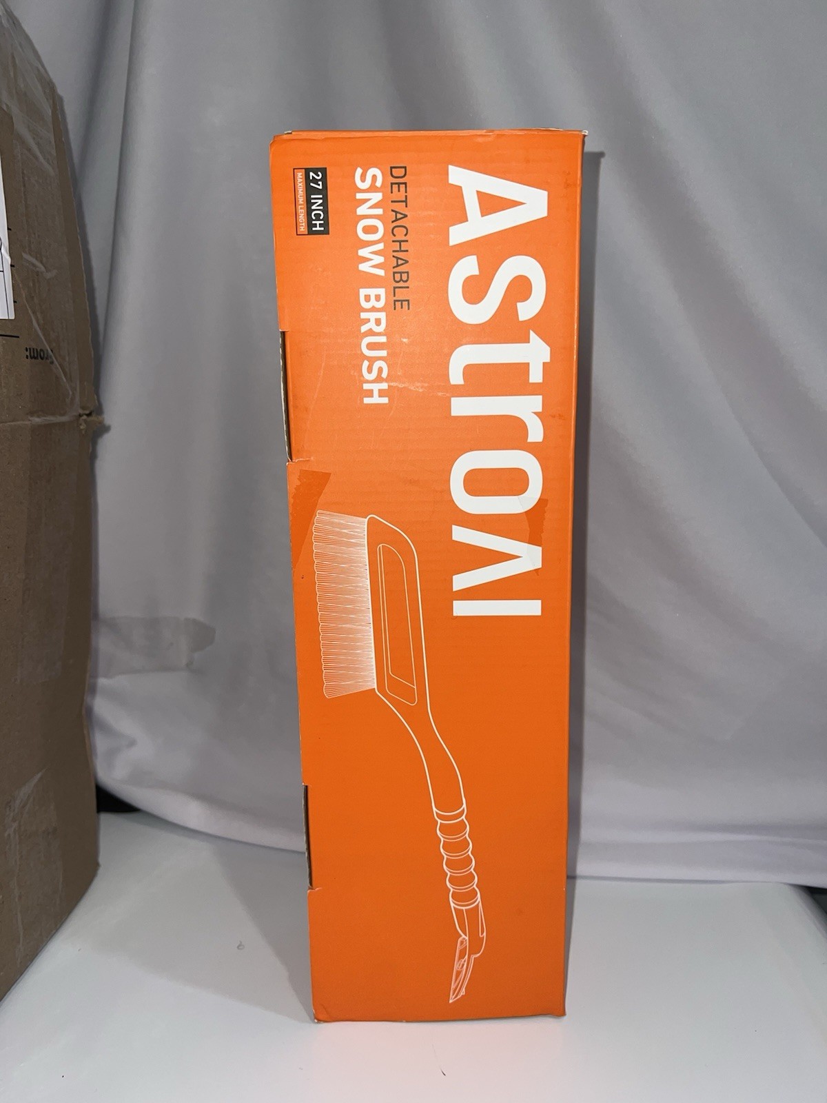 AstroAI 27-inch Detachable Snow Brush and Ice Scrape