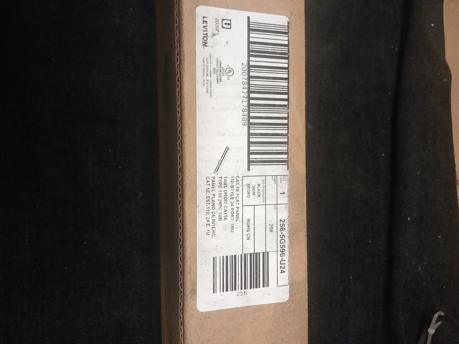 Leviton Cat 5e Flat Patch Panel 24 Port GigaMax 5e 5G596-U24. new
