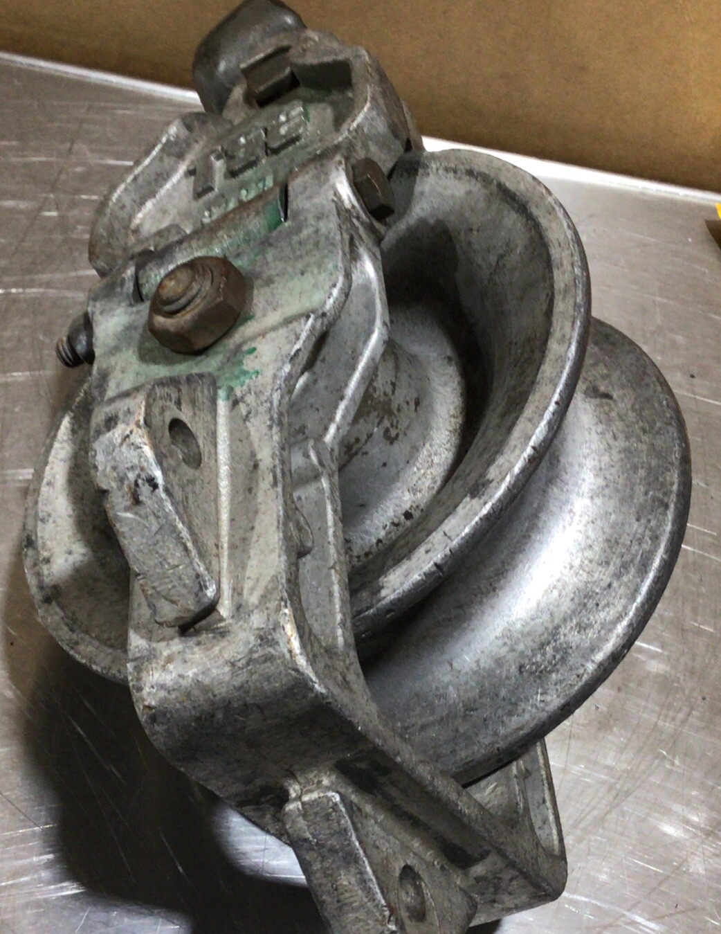 Vintage TSE Pulley . Item ID D22