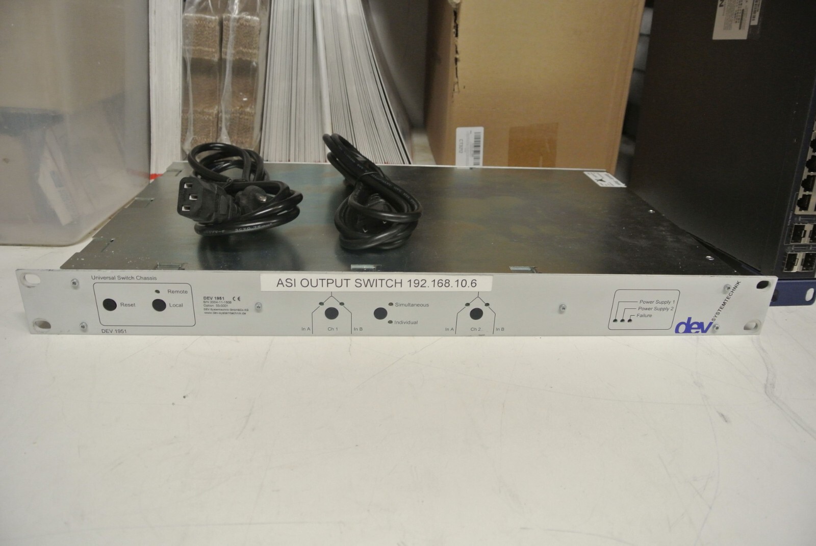 DEV Systemtechnik 1951 Universal Switch 11-0005 DPST Switch MODULE