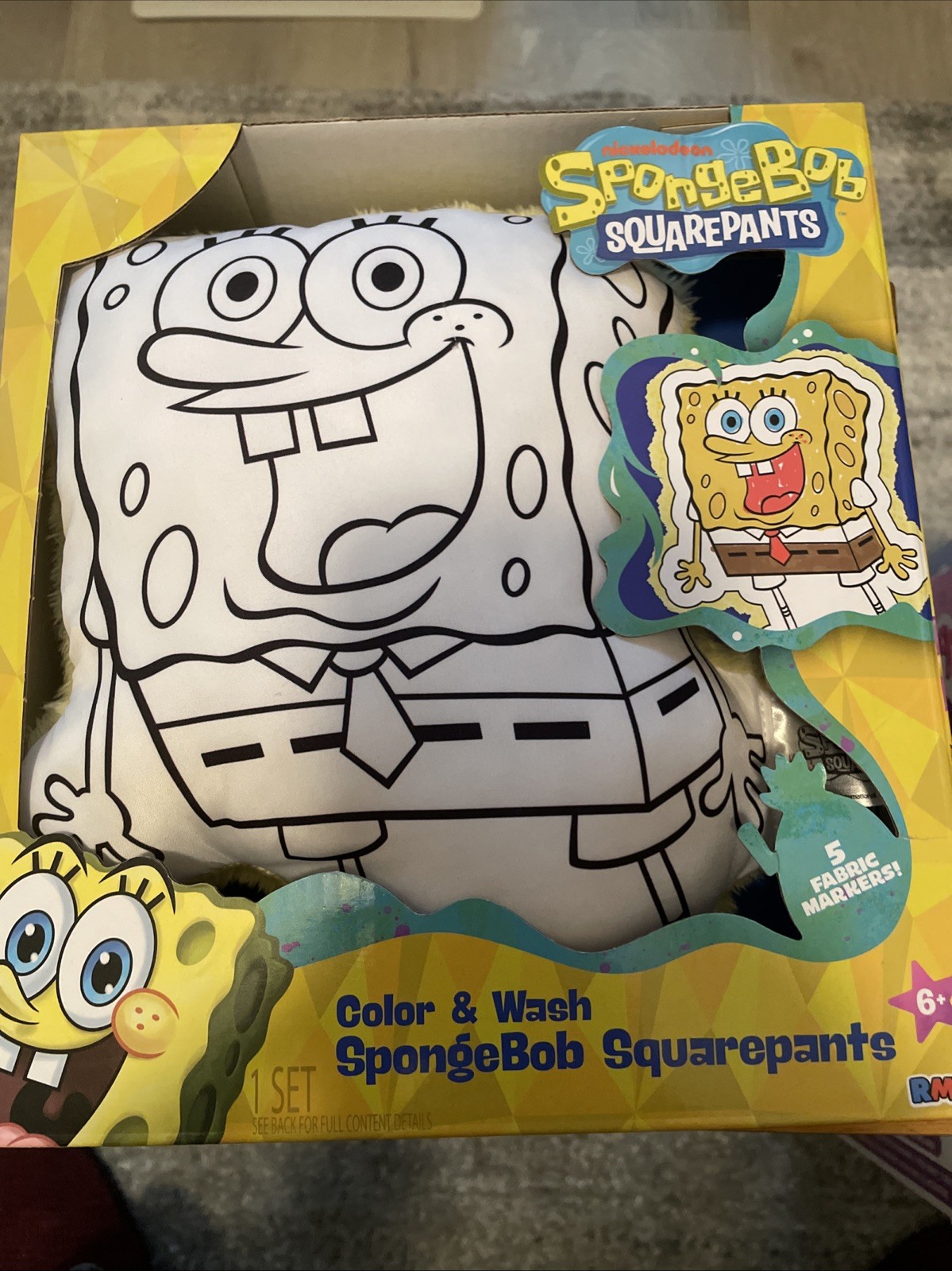 Color & Wash SpongeBob SquarePants Pillow Set With 5 Fabric Markers For Kids Age