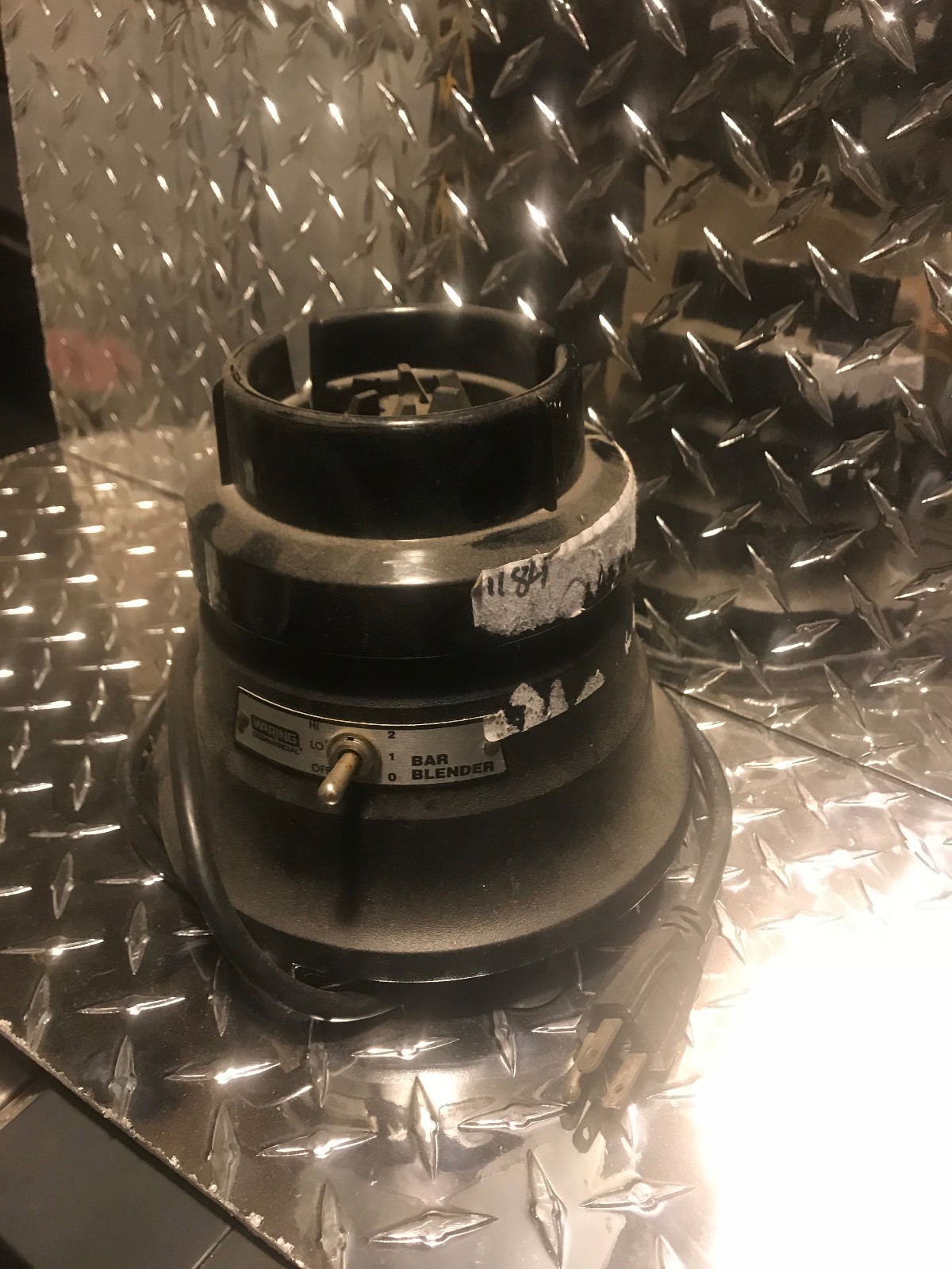 Warring blender base 51bl13 - NEED THIS SOLD - SEND ME YOUR BEST OFFER?
