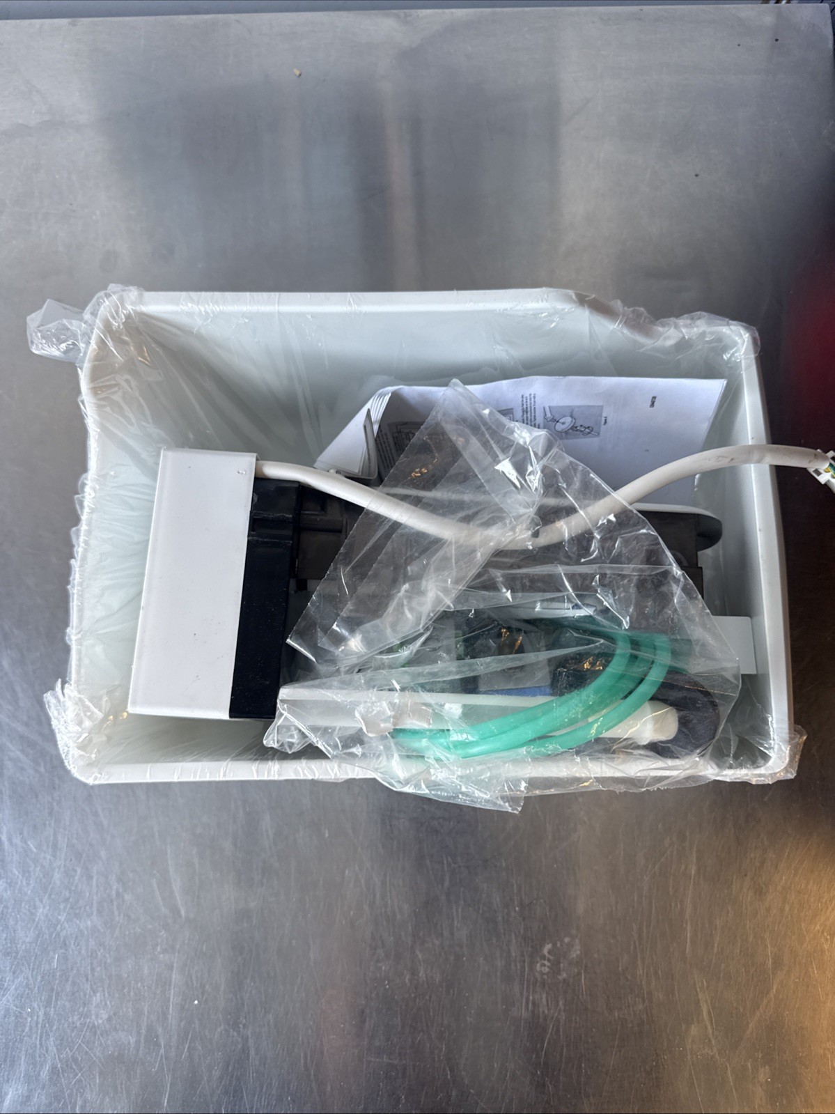 Frigidaire IM116000 Refrigerator Ice Maker Kit