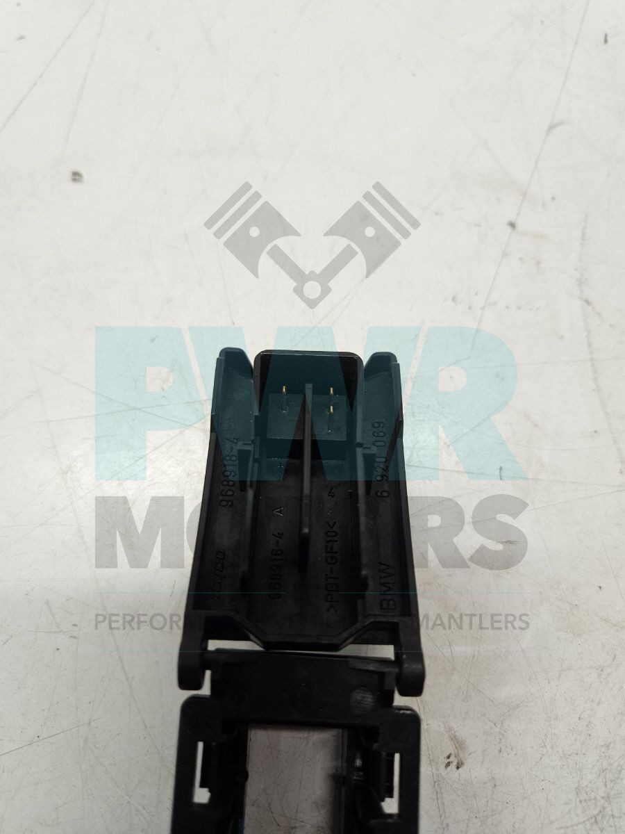 BMW X5 E53 OBD Plug Socket 8408030