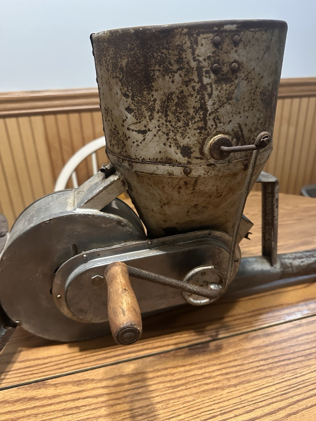 ANTIQUE W.J CRAVEN CO EVERSHAM DUSTER SEEDER ROTARY BLOWER MACHINE EXTERMINATOR