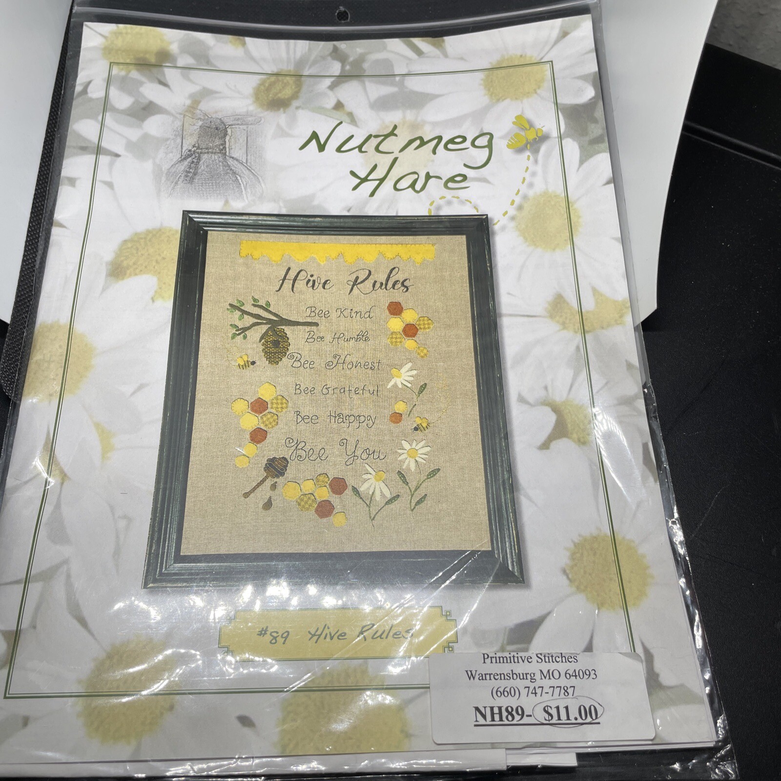 Nutmeg Hare #89 Hive Rules Pattern