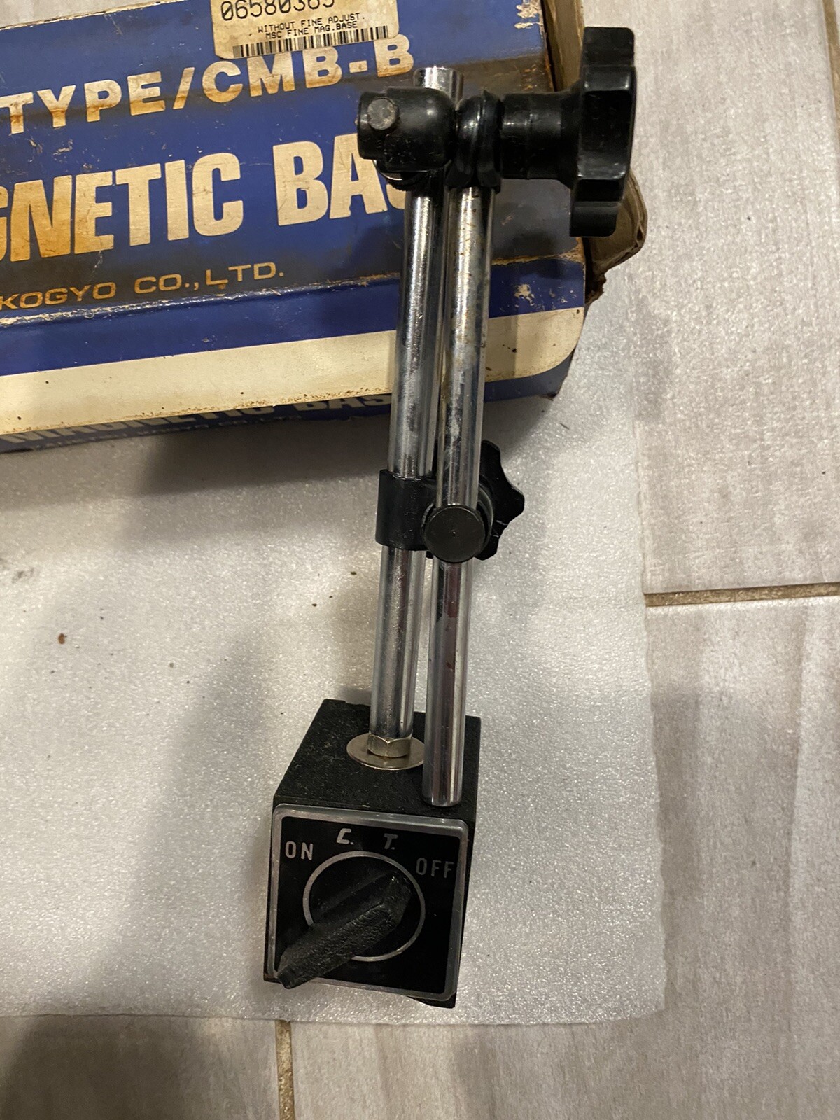 KANETSU KOGYO Type MB-B Magnetic Base