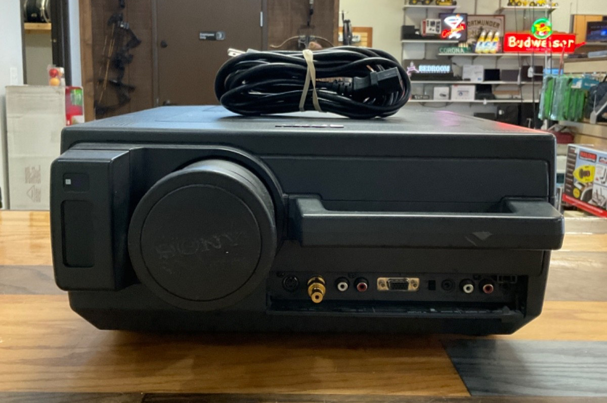 Sony Model VPL-S500U LCD Projector