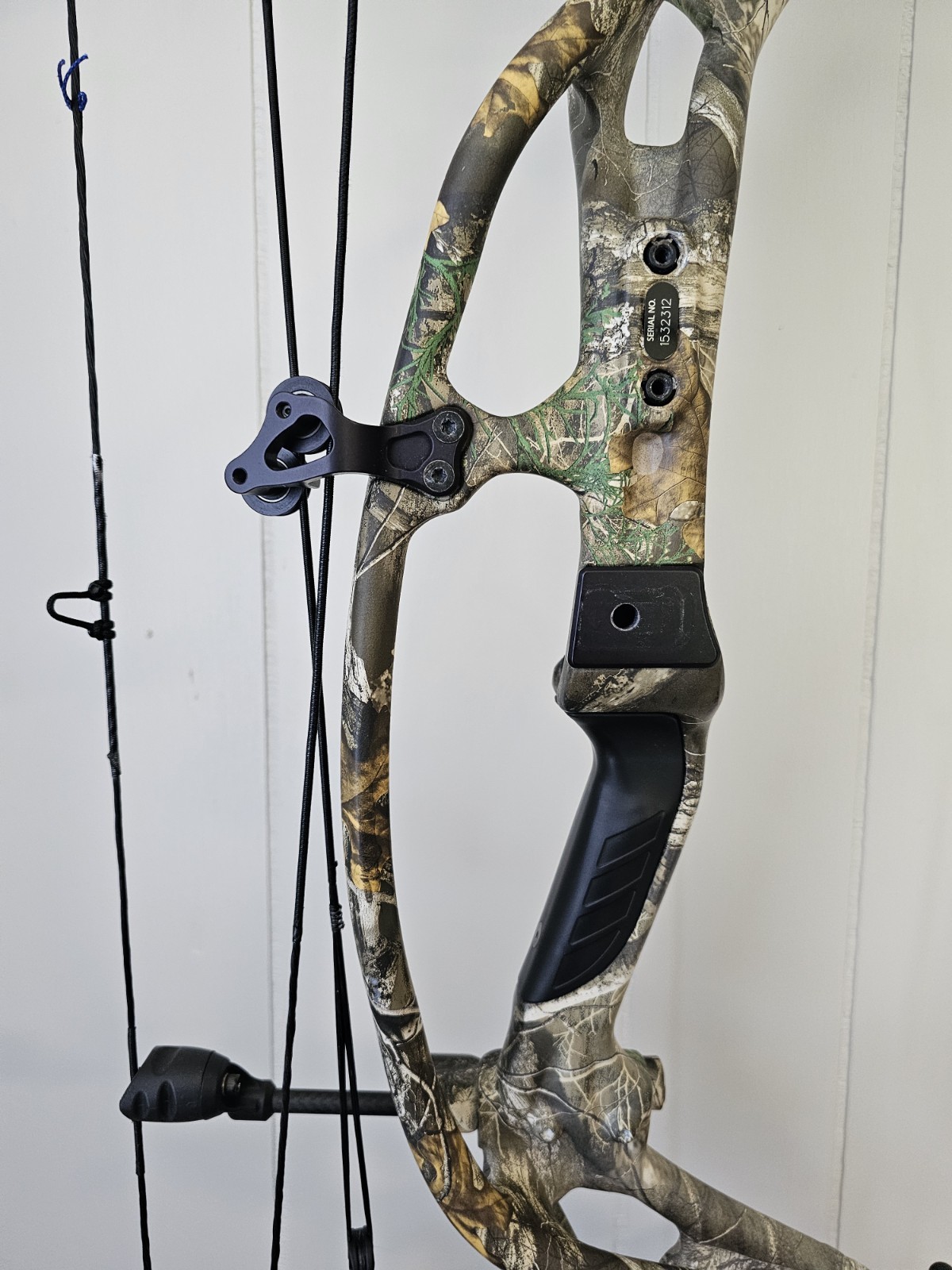 Hoyt Carbon RX3 Compound Bow