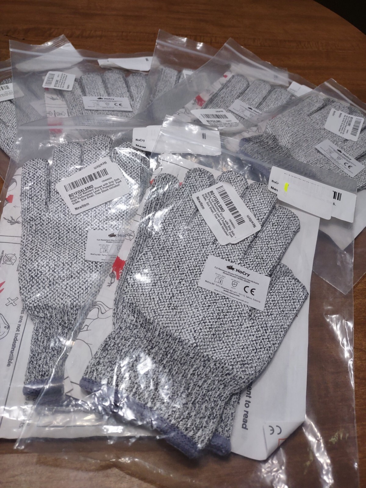 LOT OF 7 NoCry Cut Resistant Gloves with Grip Dots - High Performance Level 5