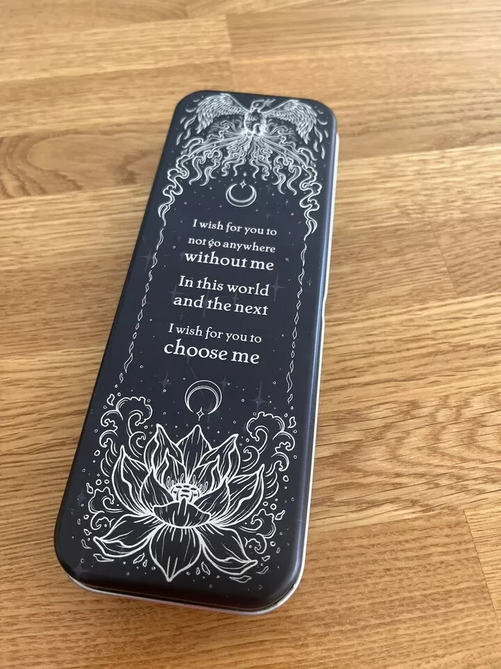 Illumicrate Bookmark Pencil Tin Song of Silver Flame Like Night Amelie Wen Zhao