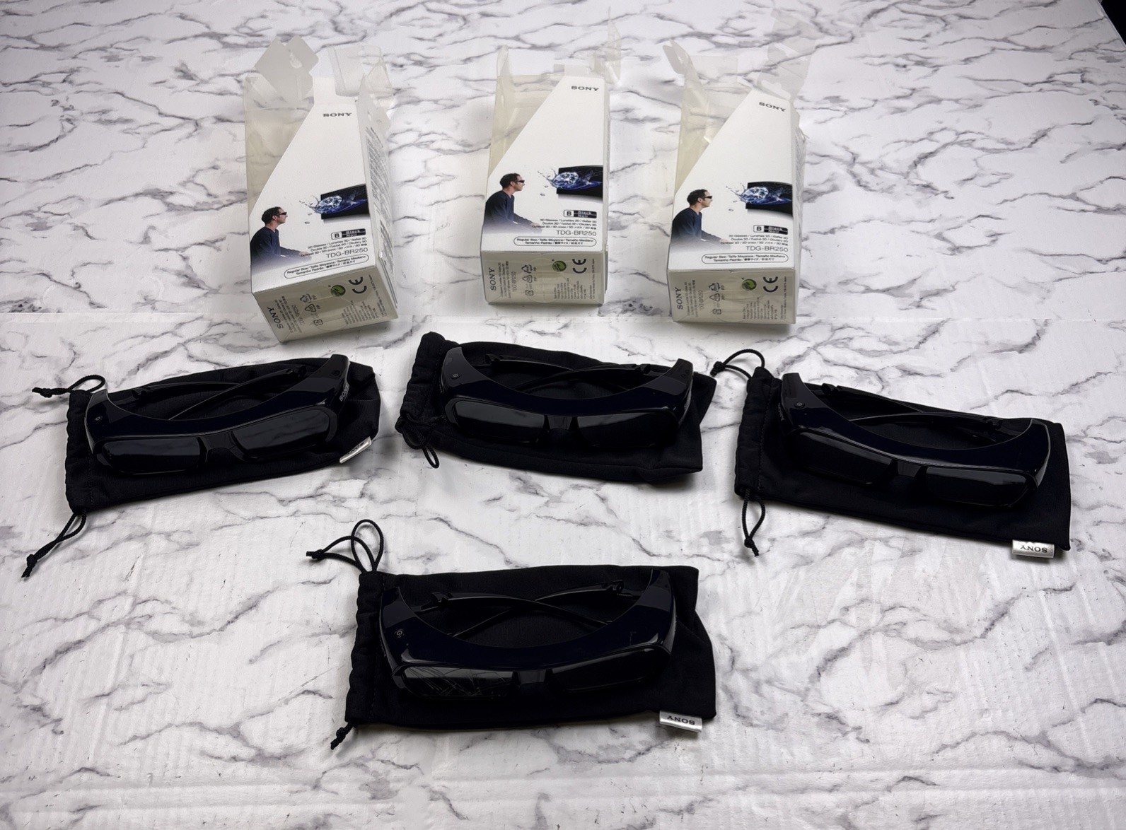 Lot of 4 Sony TDG-BR250 3D Active Glasses Black Regular Size (All Mint Except 1)