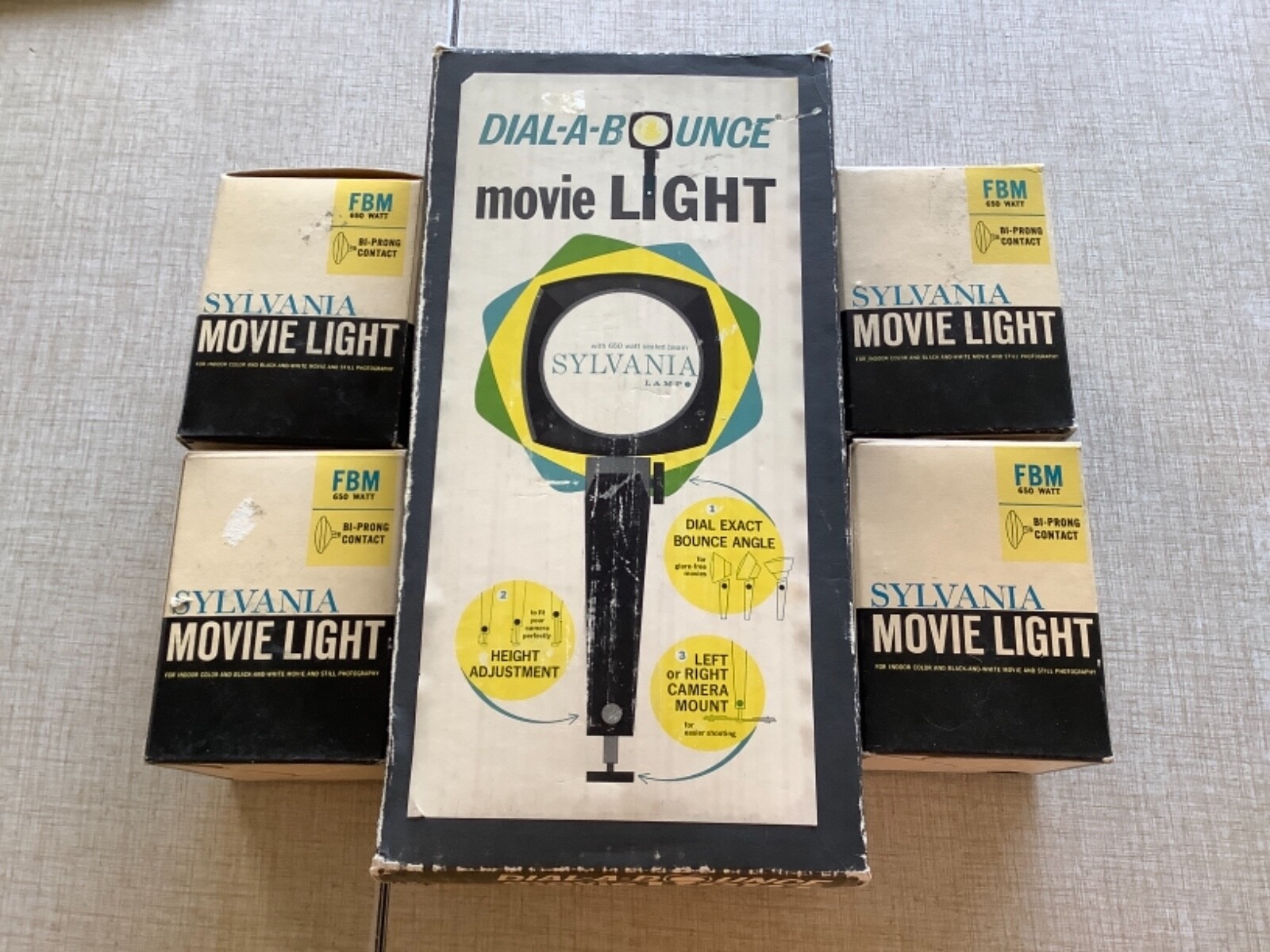 Sylvania Dial-A-Bounce MOVIE LIGHT w/4 FBM 650 Watt Bi-Prong Movie Lights LAMPS